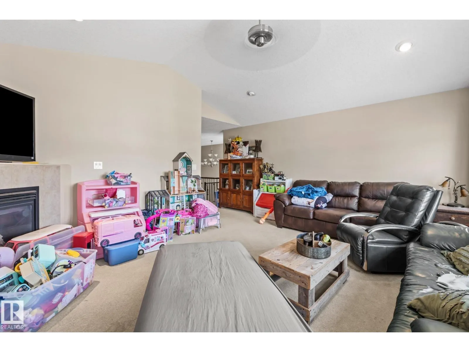 5609 RUE EAGLEMONT