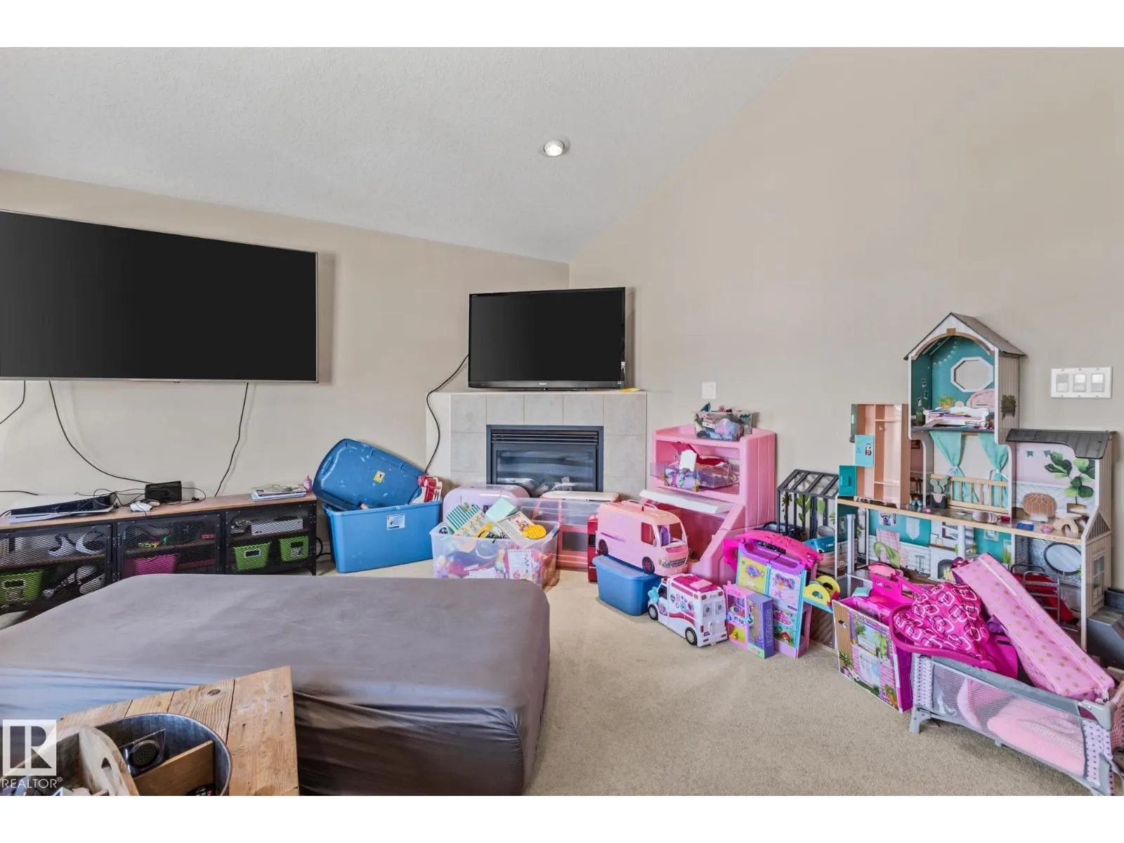 5609 RUE EAGLEMONT