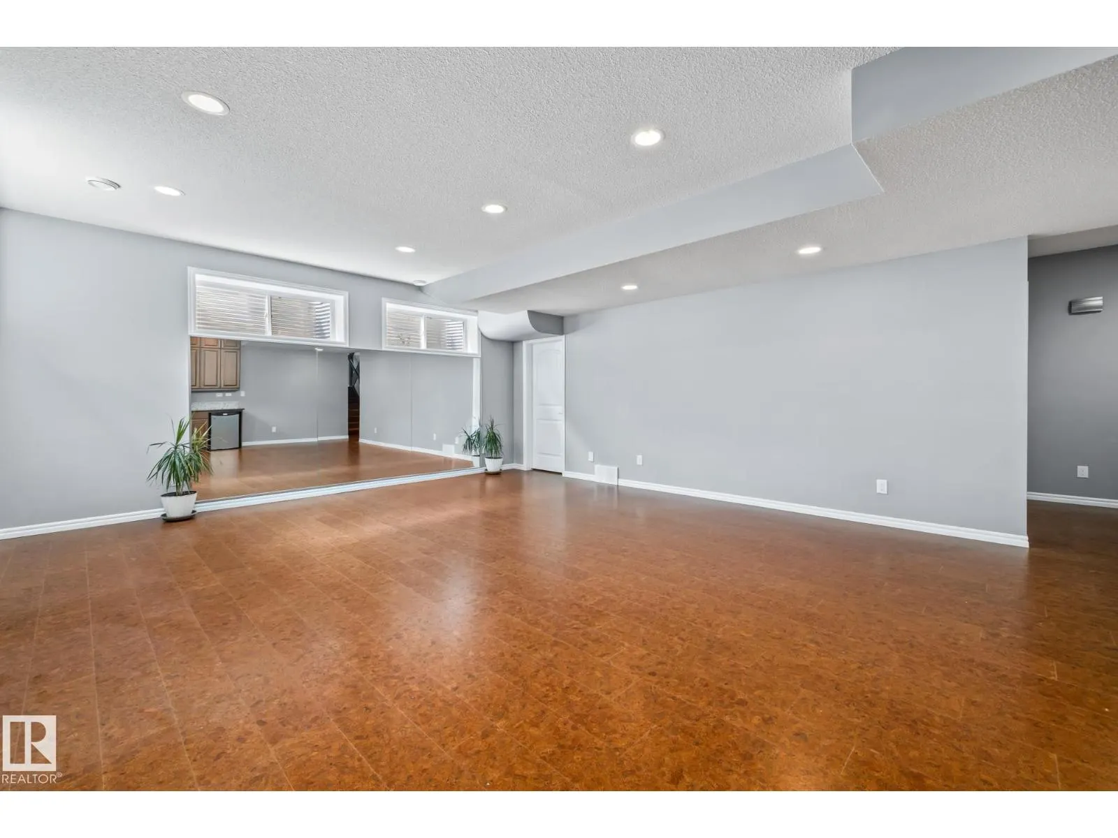 #26 10550 ELLERSLIE RD SW