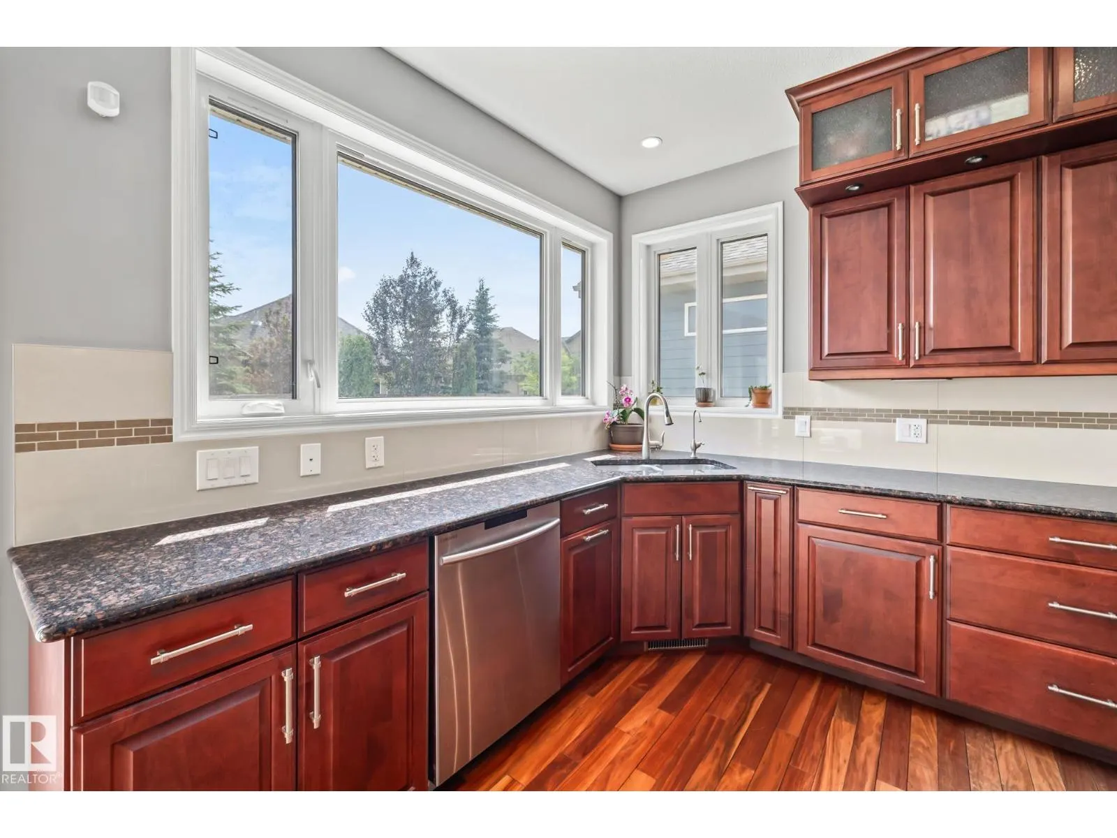 #26 10550 ELLERSLIE RD SW