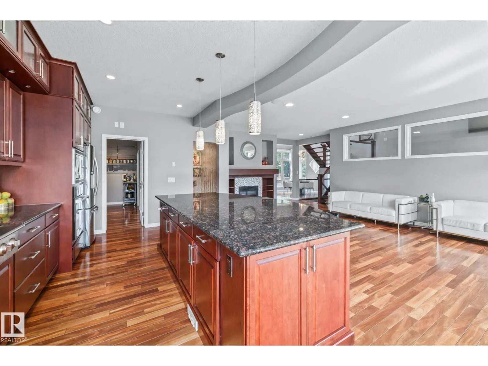 #26 10550 ELLERSLIE RD SW