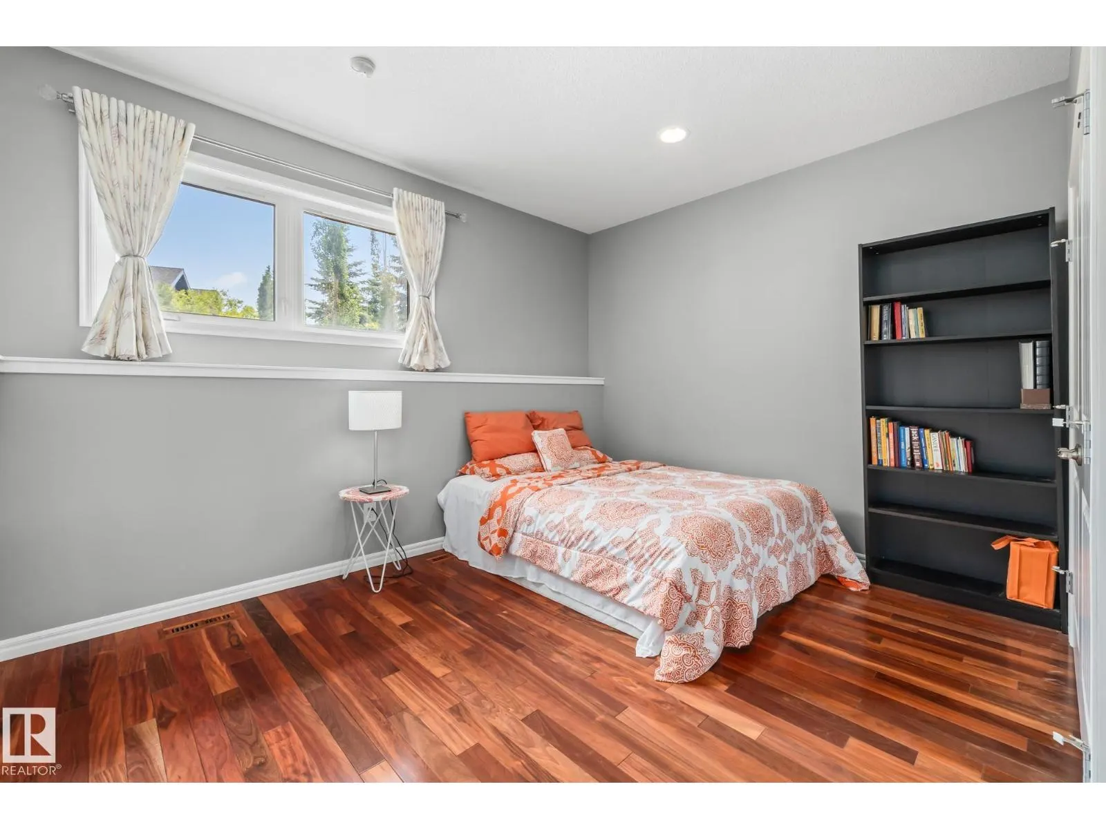 #26 10550 ELLERSLIE RD SW