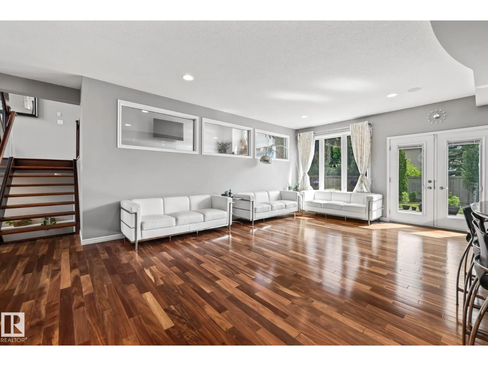 #26 10550 ELLERSLIE RD SW