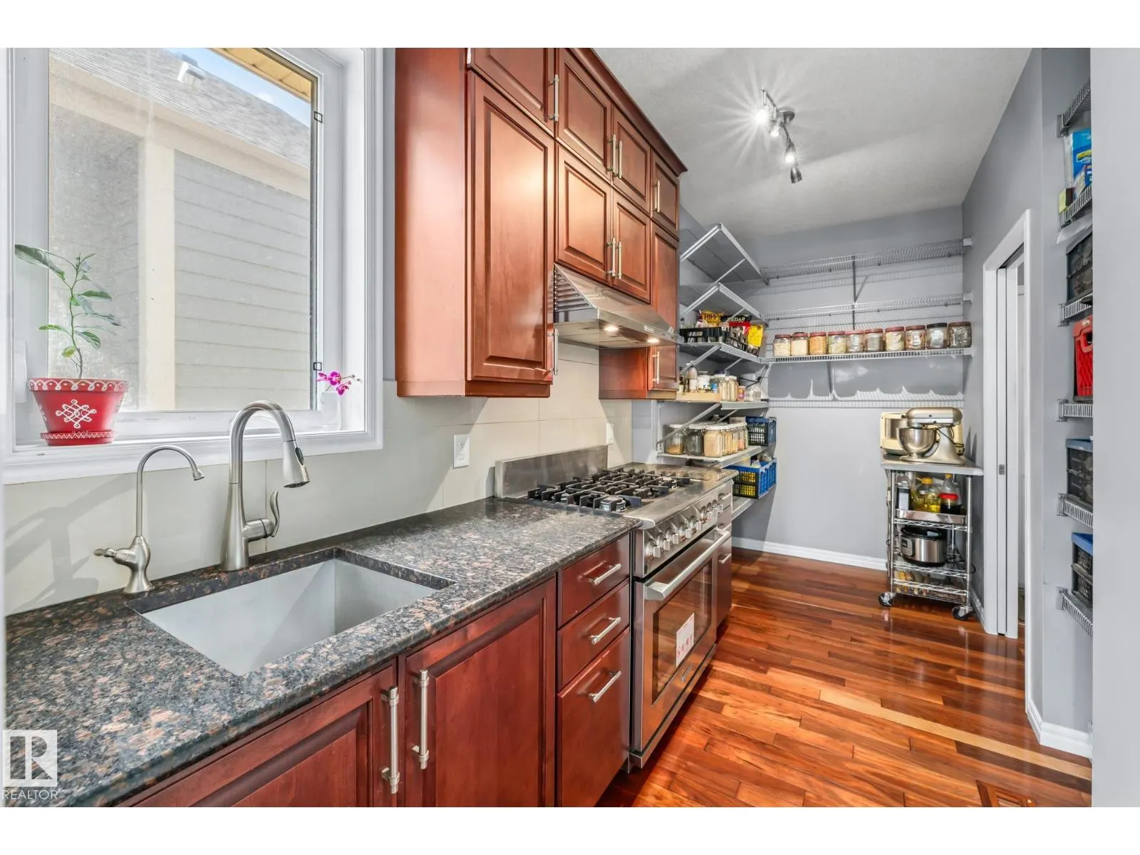 #26 10550 ELLERSLIE RD SW