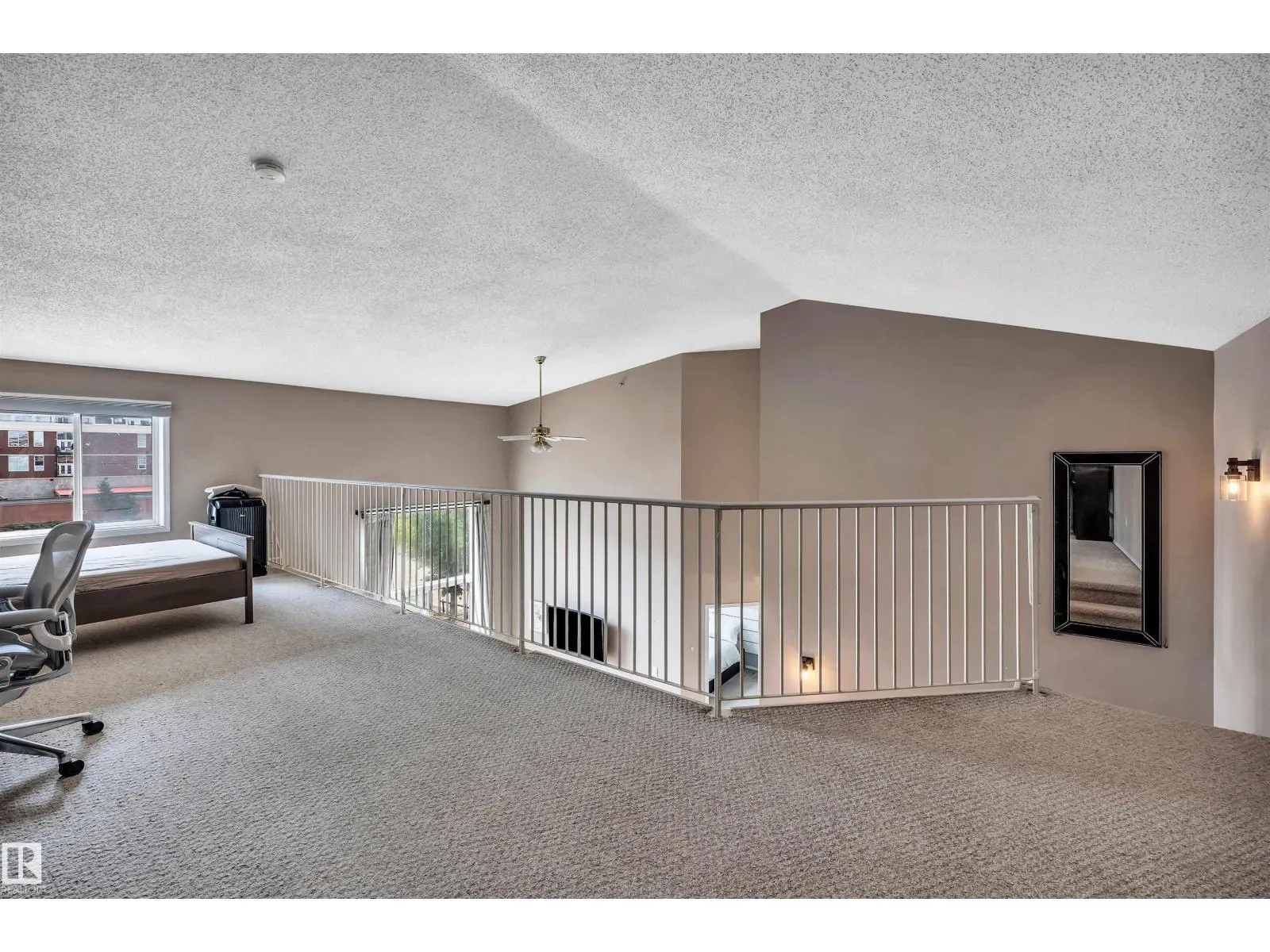 #31 10331 106 ST NW