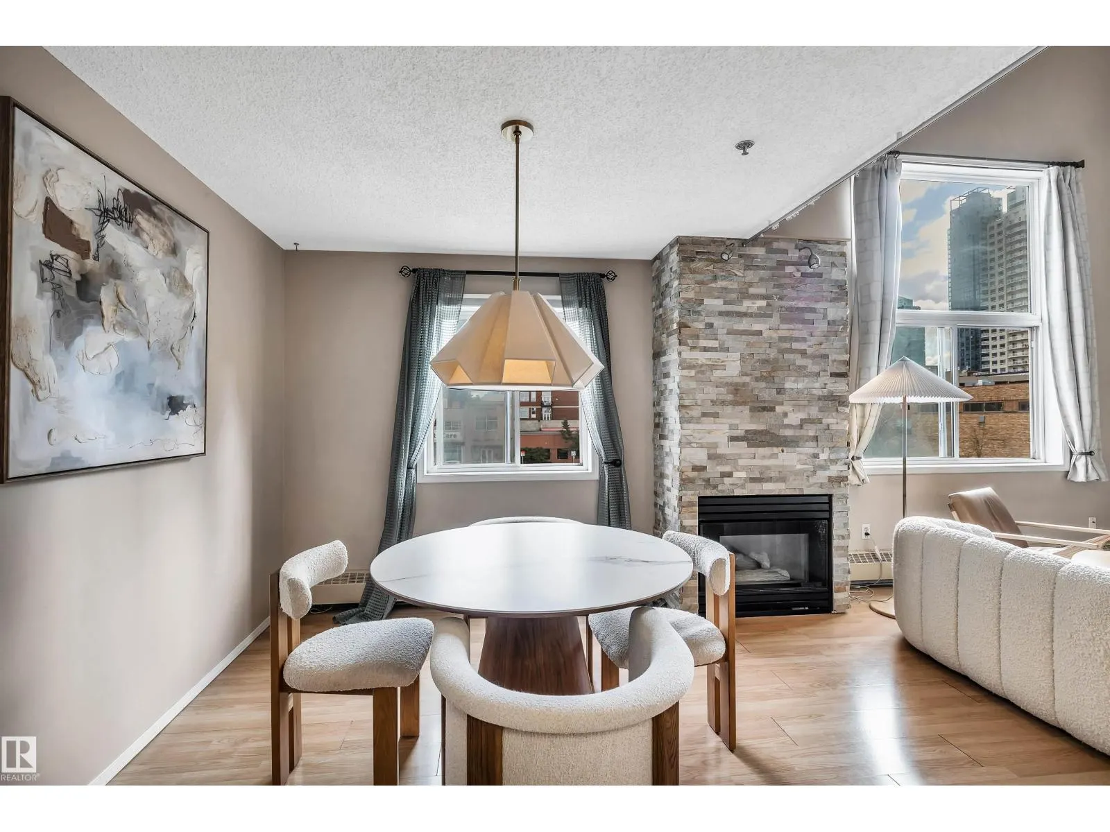 #31 10331 106 ST NW