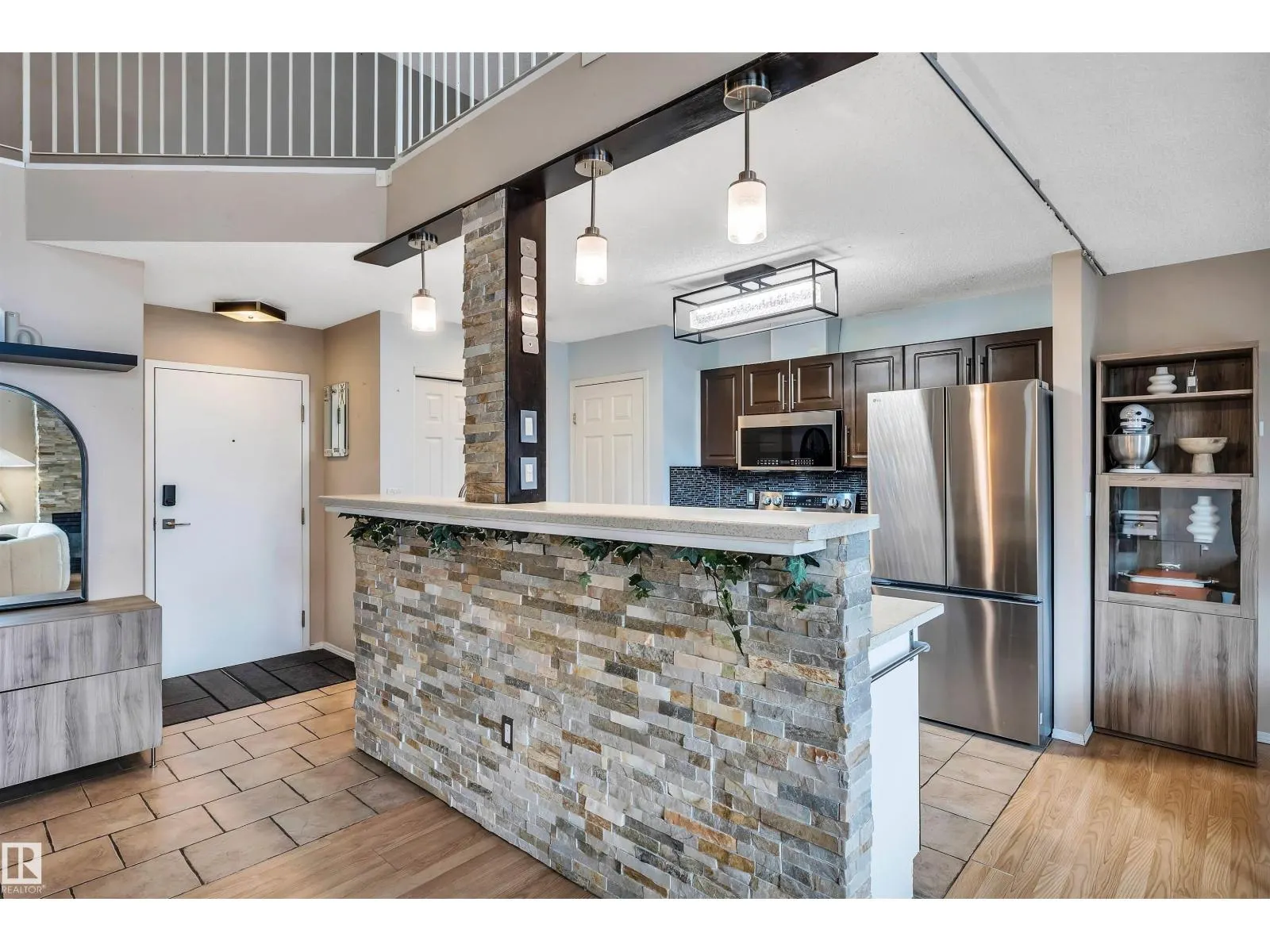 #31 10331 106 ST NW
