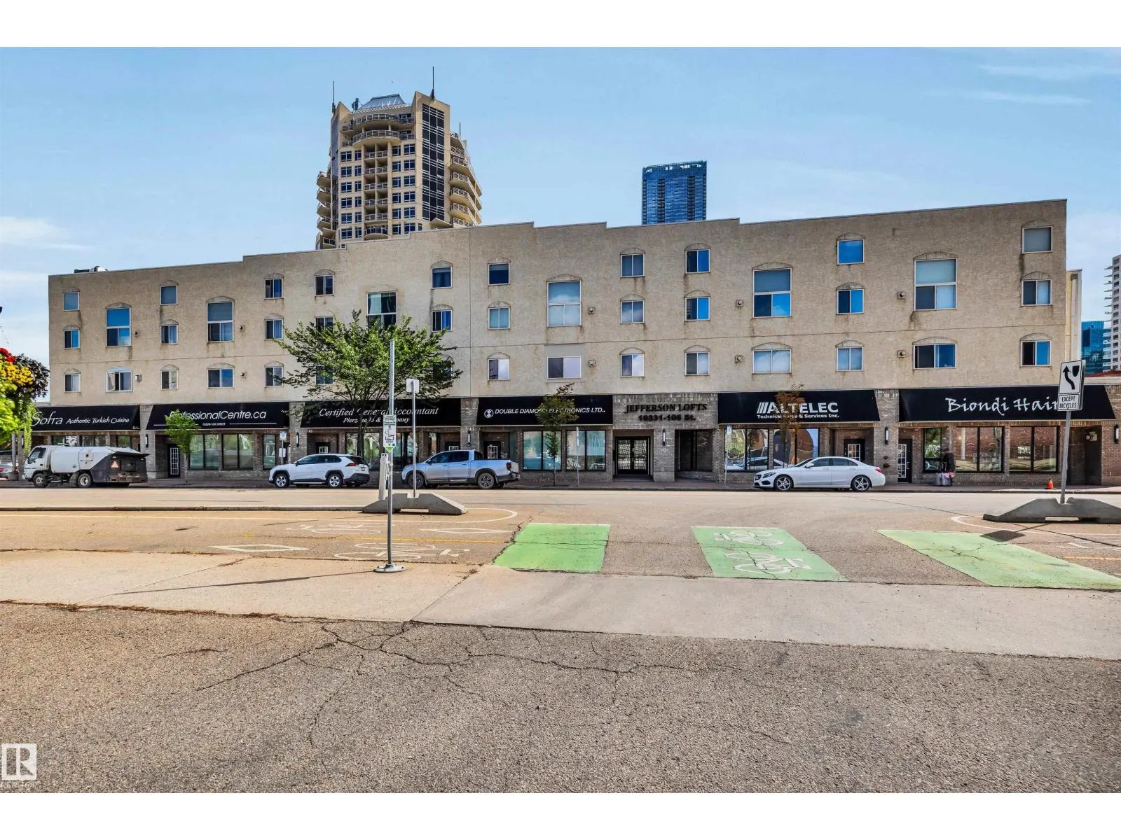 #31 10331 106 ST NW