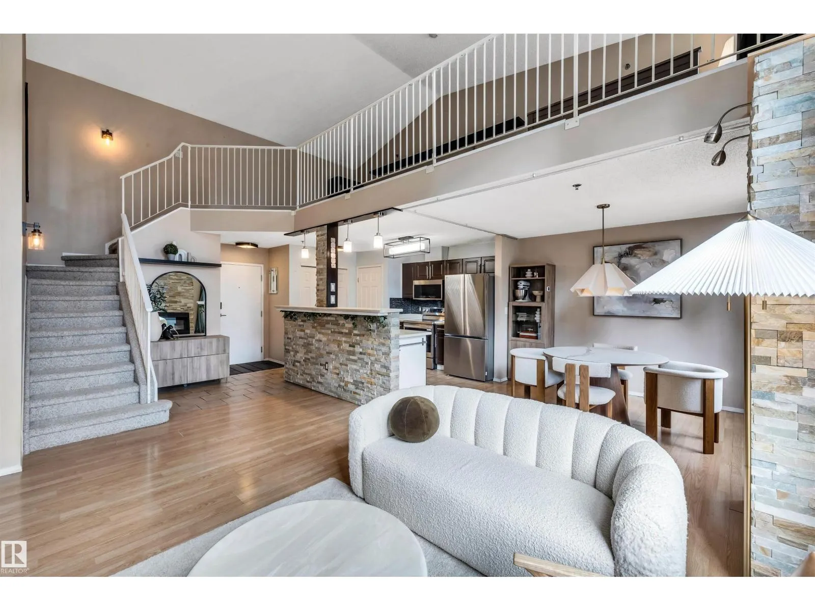 #31 10331 106 ST NW