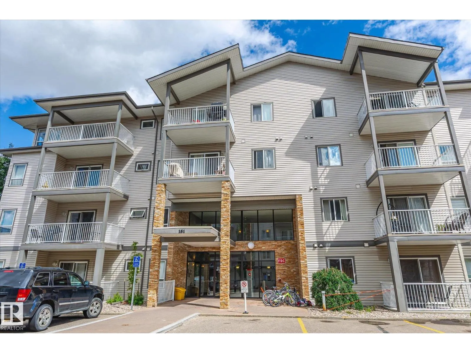 #321 151 EDWARDS DR SW