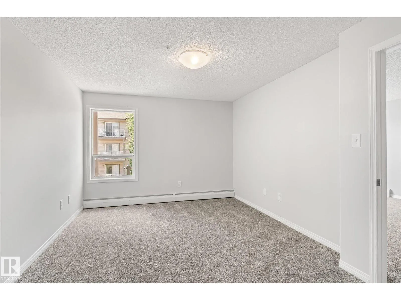 #321 151 EDWARDS DR SW