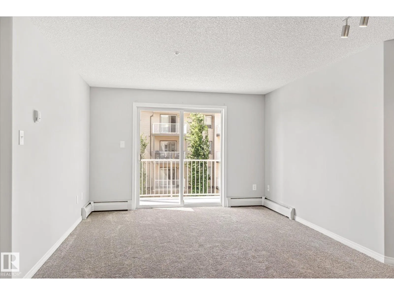 #321 151 EDWARDS DR SW