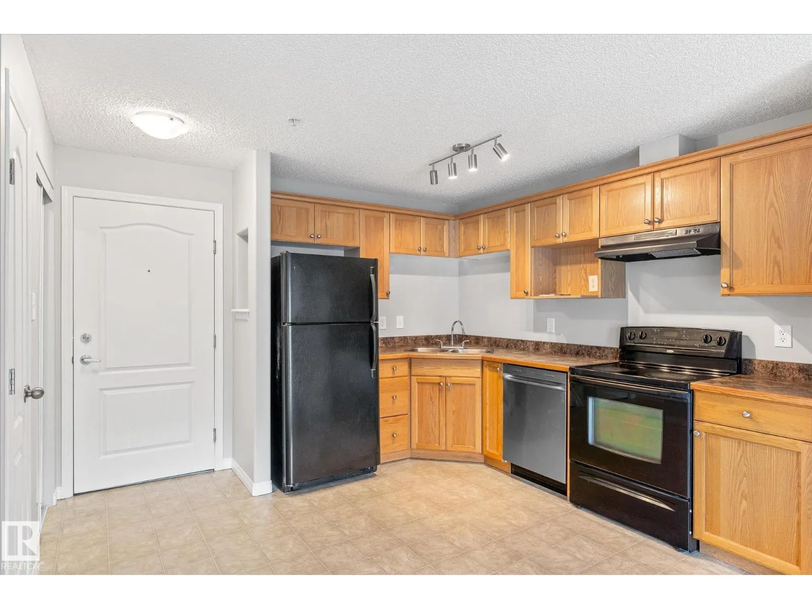 #321 151 EDWARDS DR SW