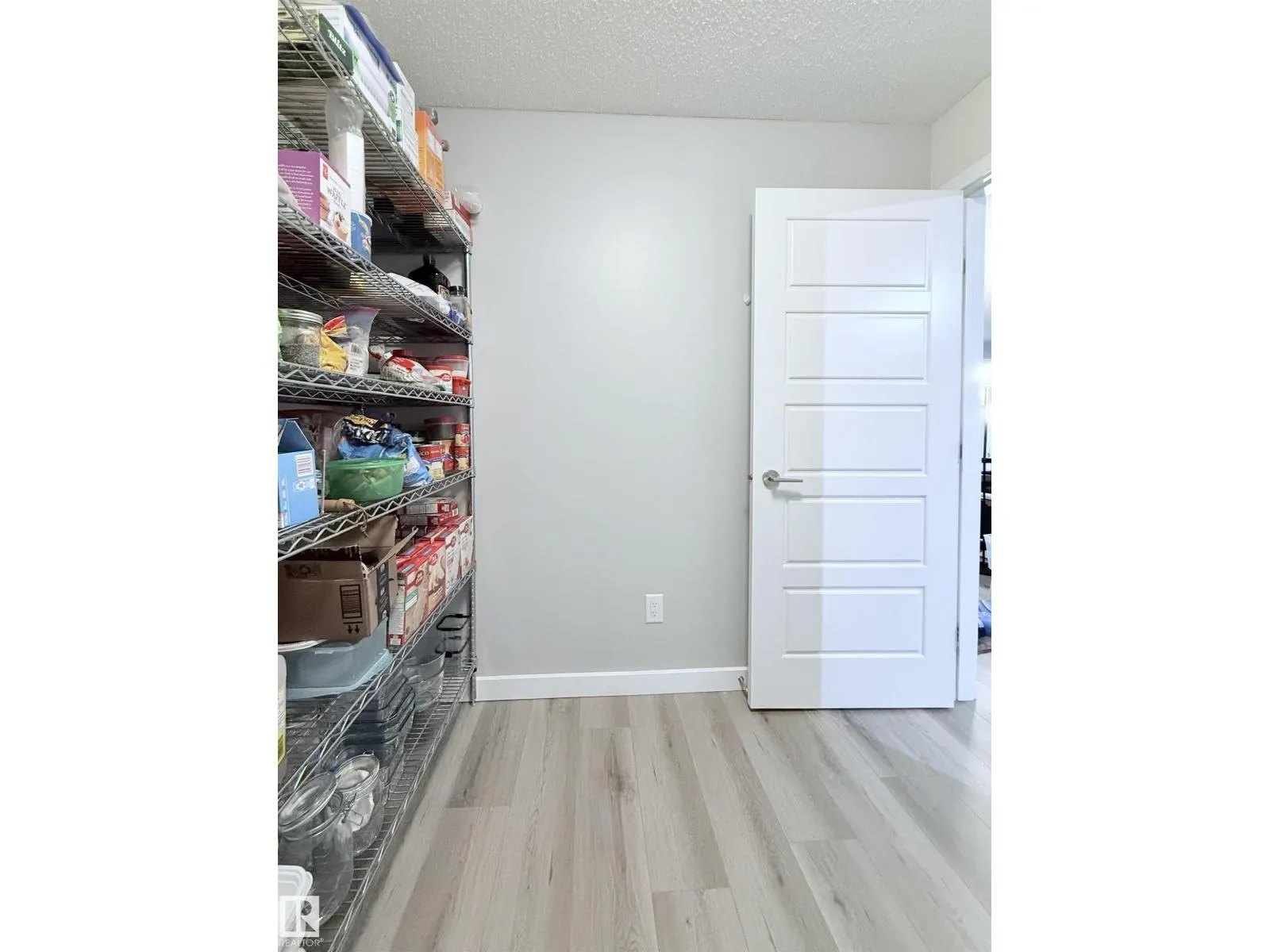 #104 14808 125 ST NW