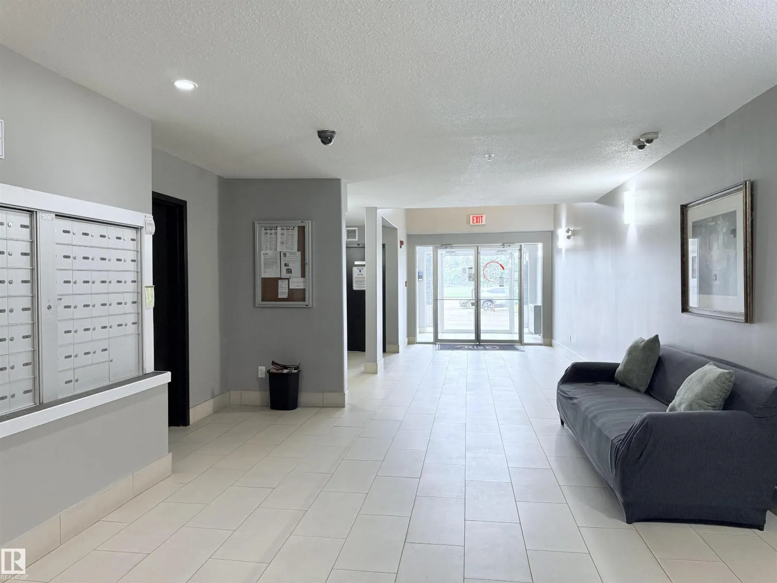 #104 14808 125 ST NW