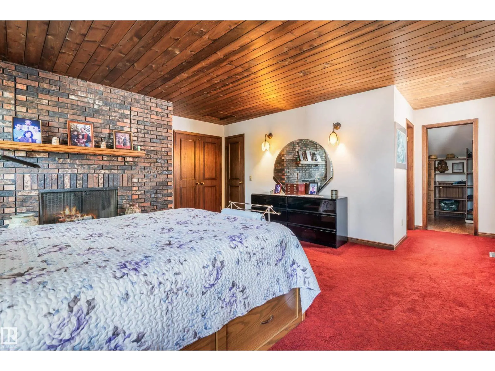 16737 110 ST NW
