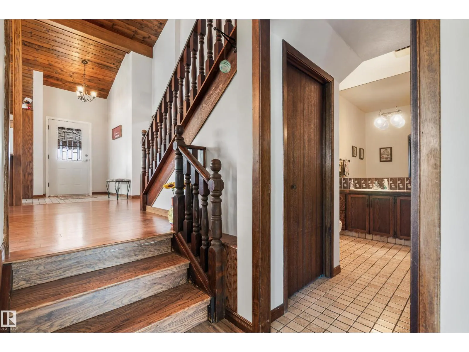 16737 110 ST NW