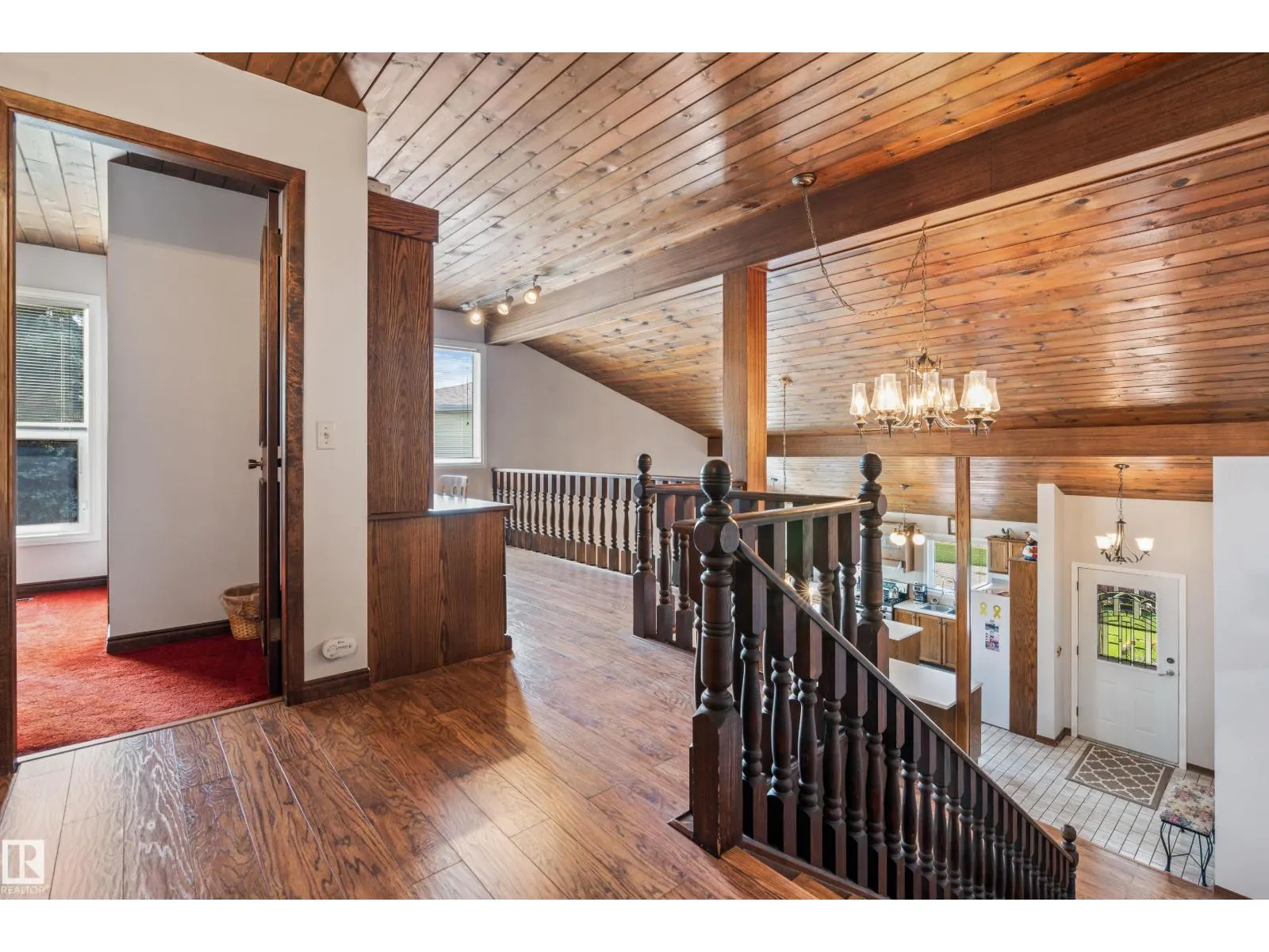 16737 110 ST NW