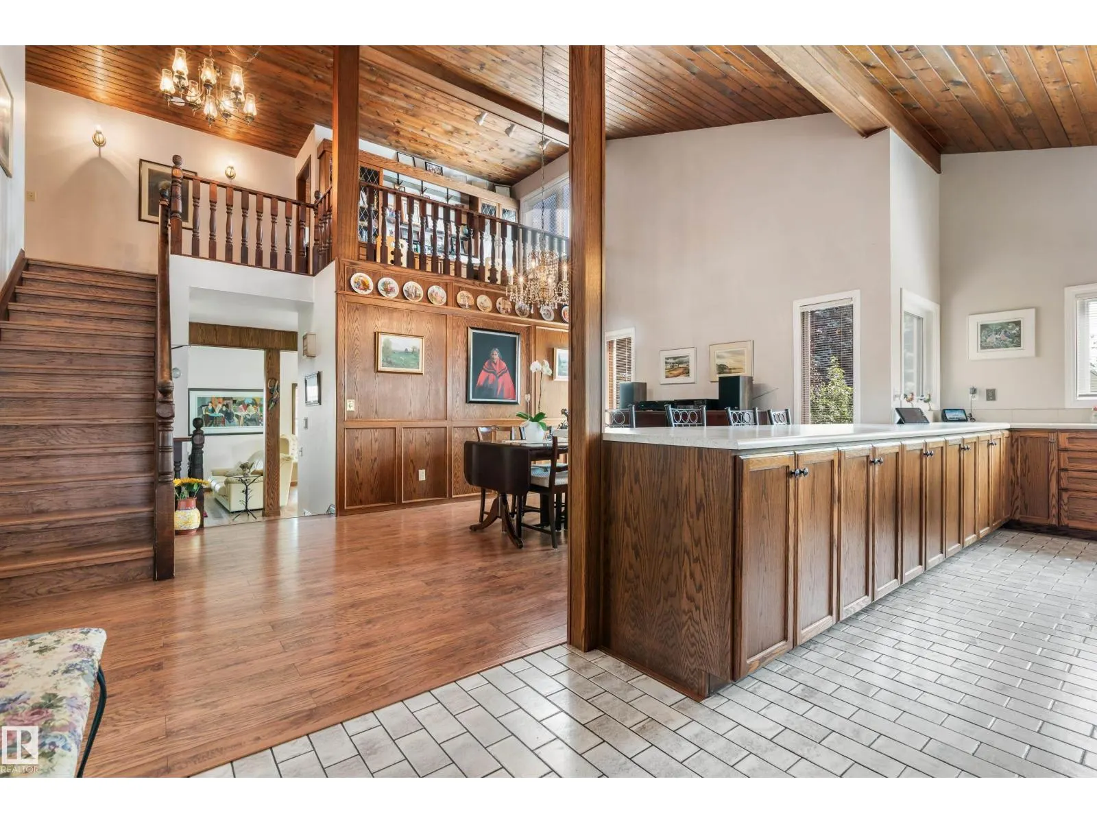 16737 110 ST NW