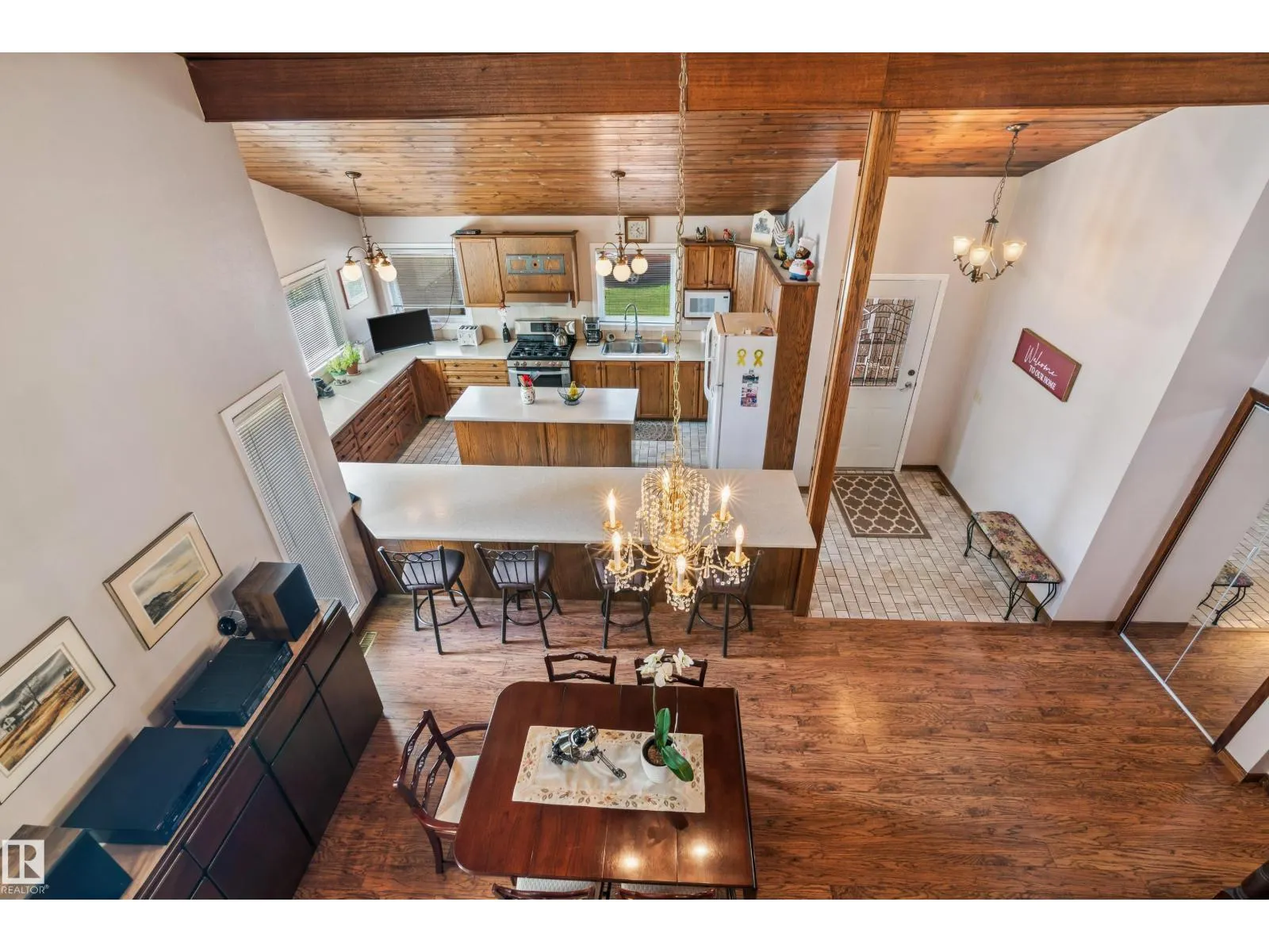 16737 110 ST NW