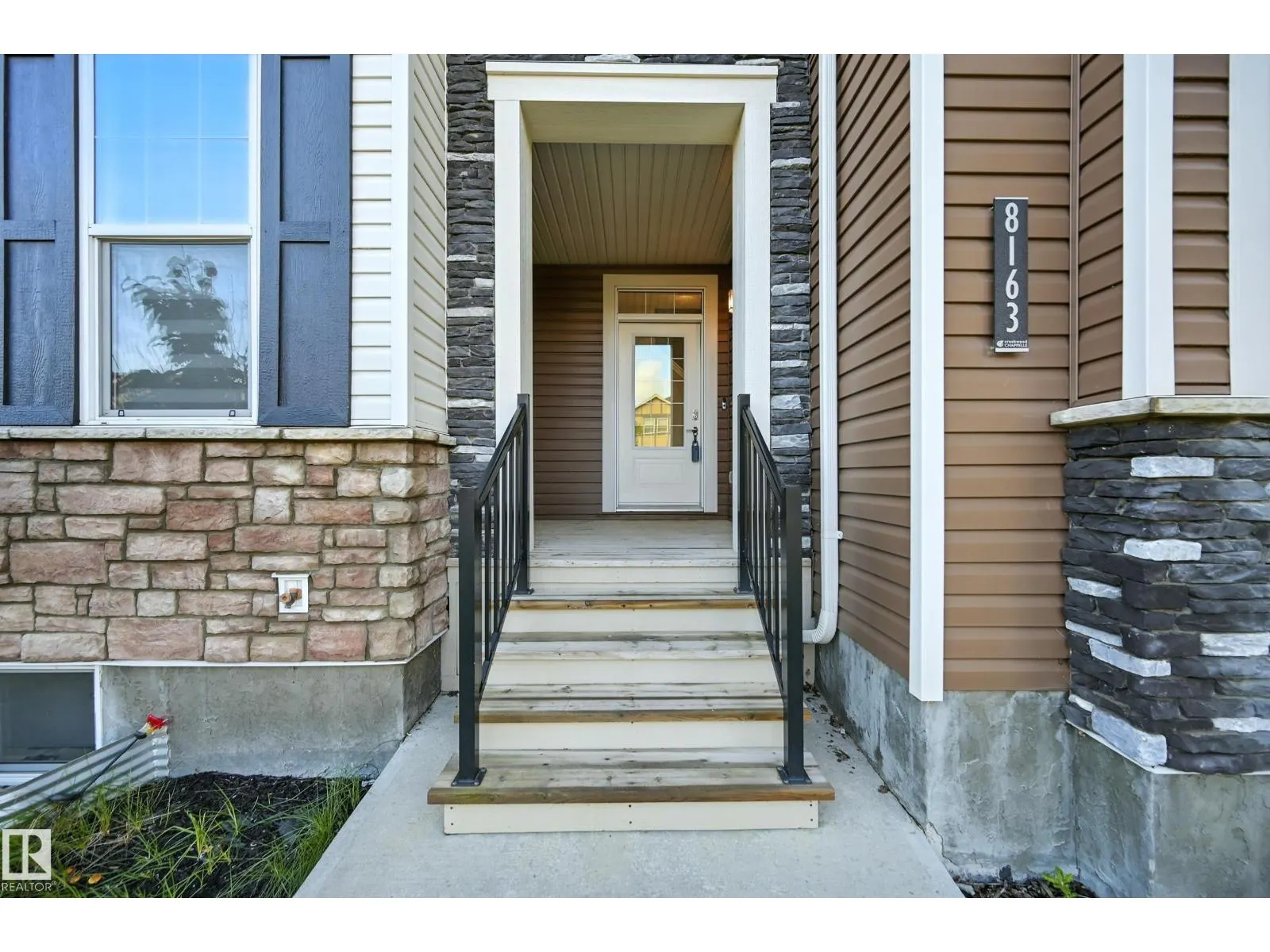 8163 Chapelle WY SW
