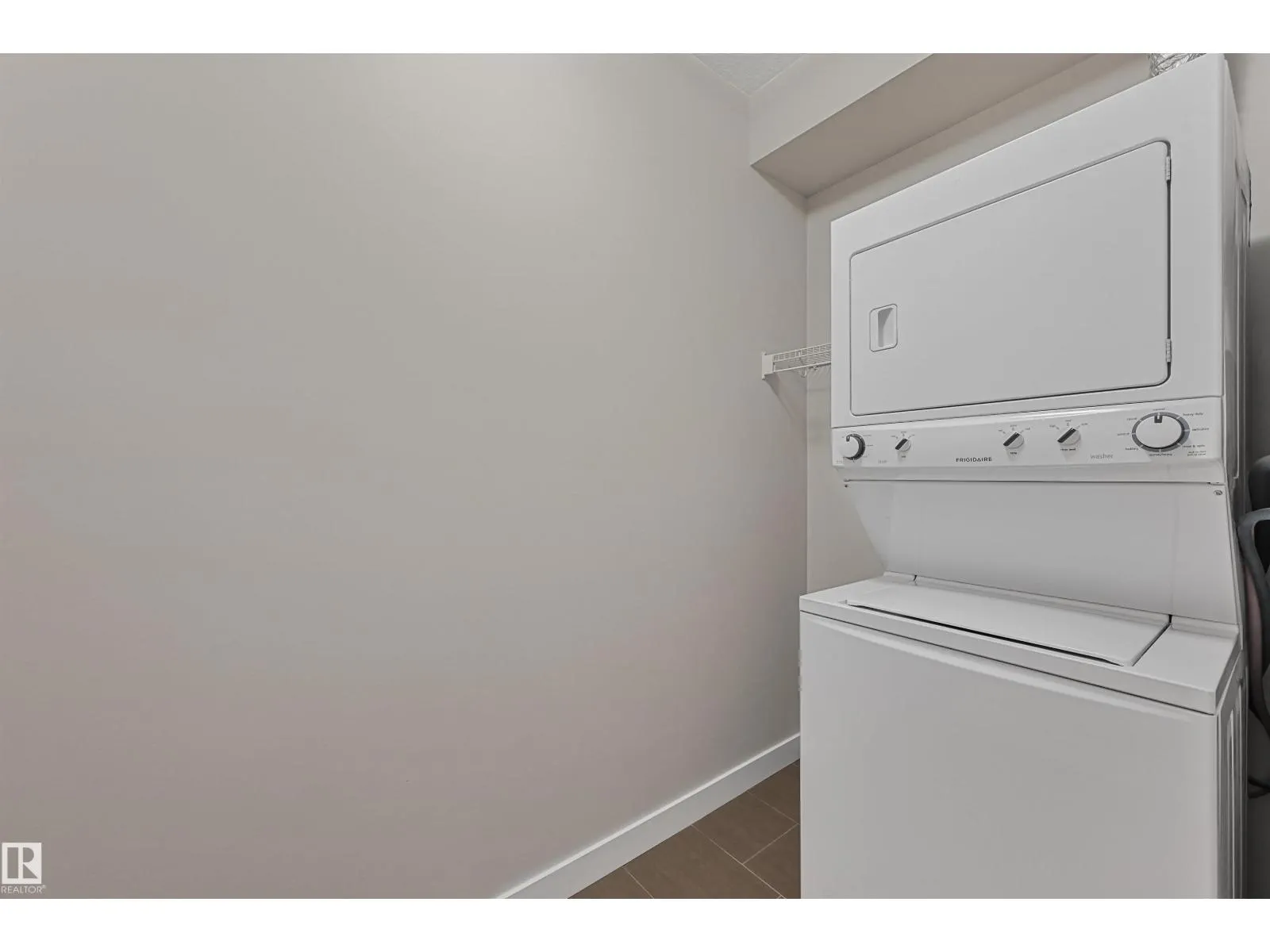 #403 10418 81 AV NW
