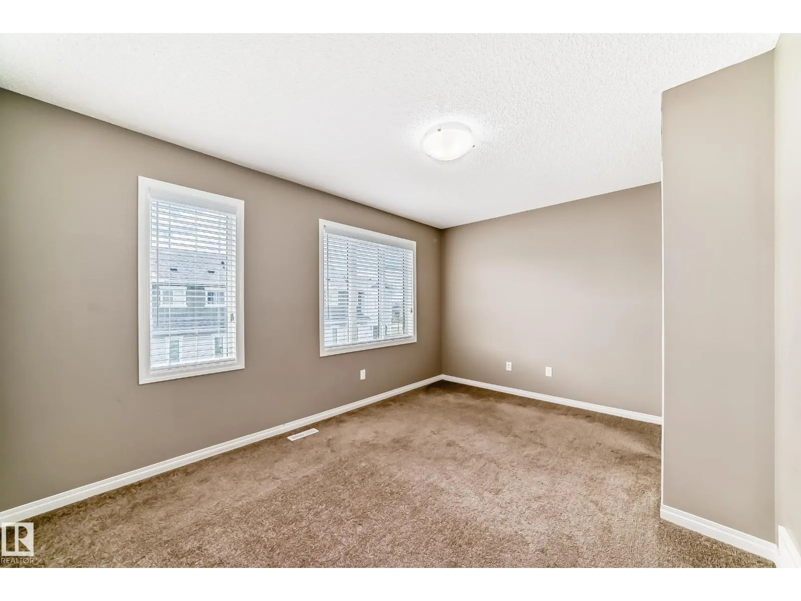 #89 2905 141 ST SW
