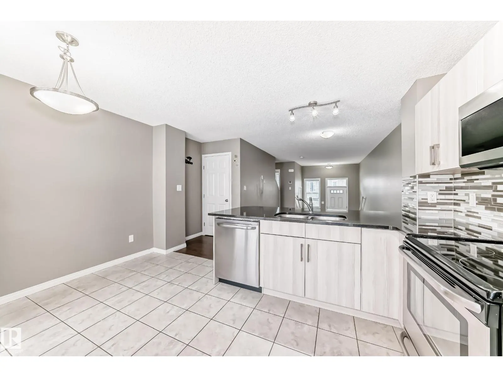 #89 2905 141 ST SW