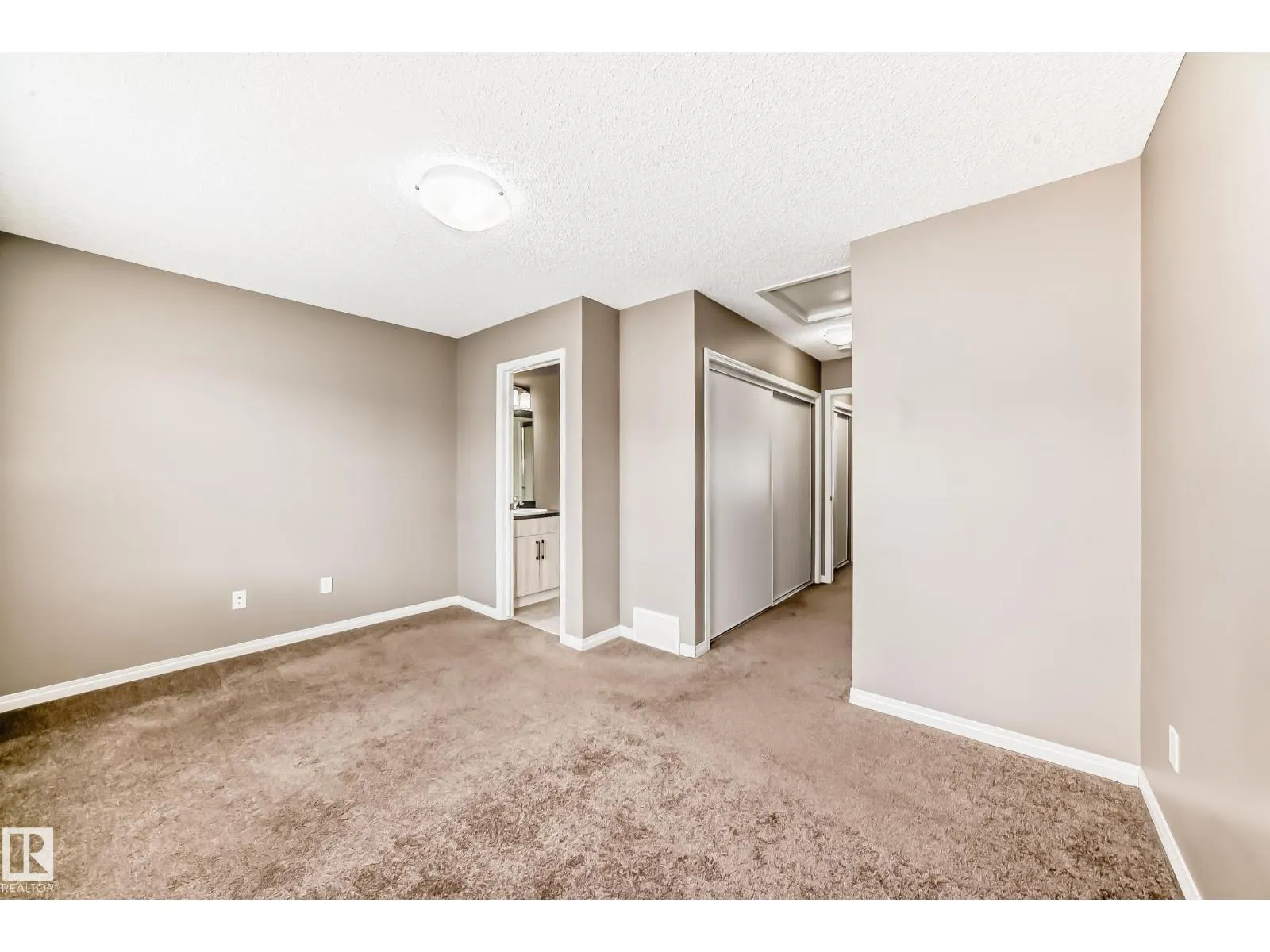 #89 2905 141 ST SW