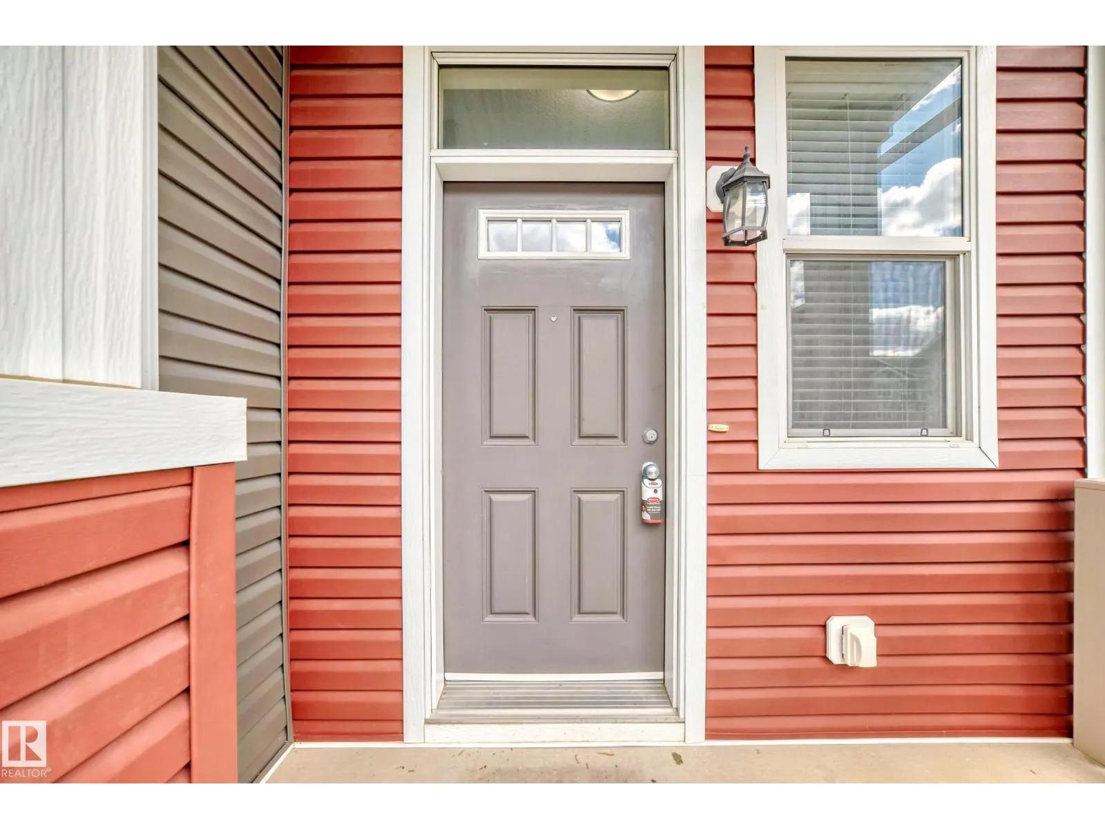 #89 2905 141 ST SW