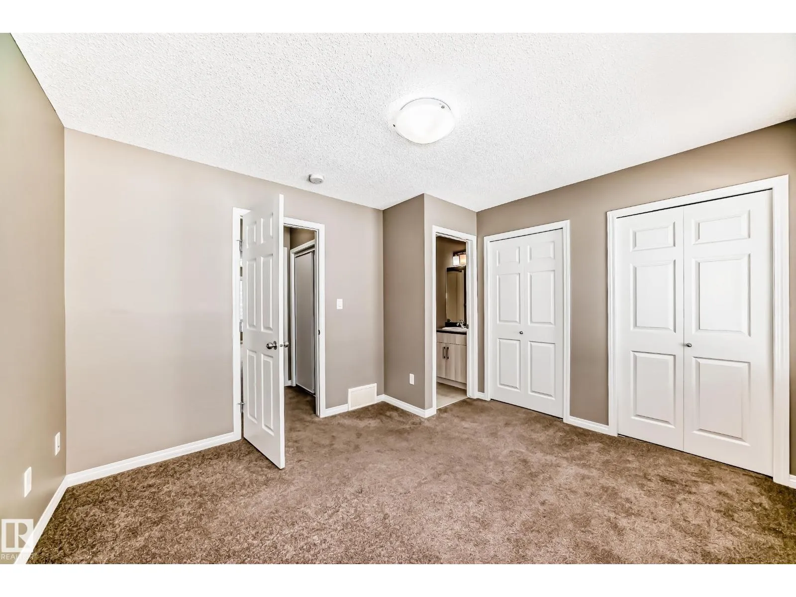 #89 2905 141 ST SW