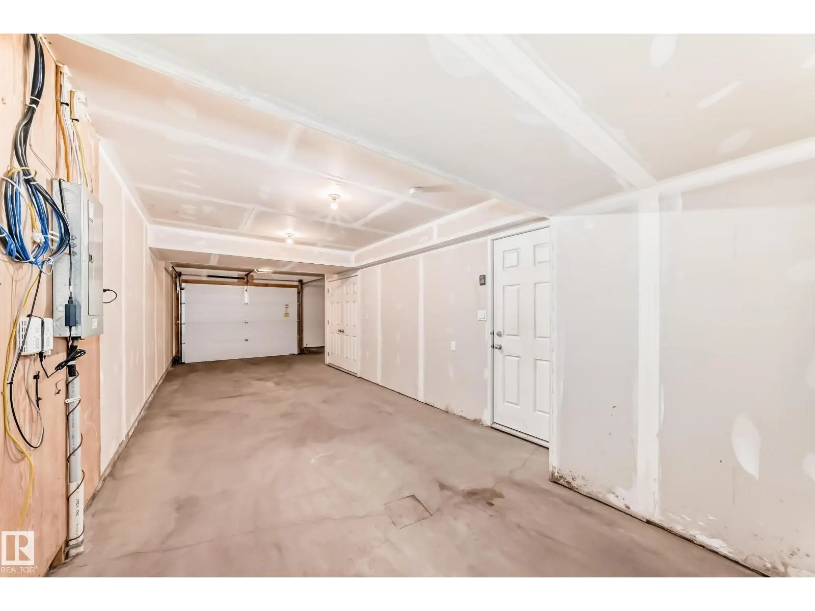 #89 2905 141 ST SW