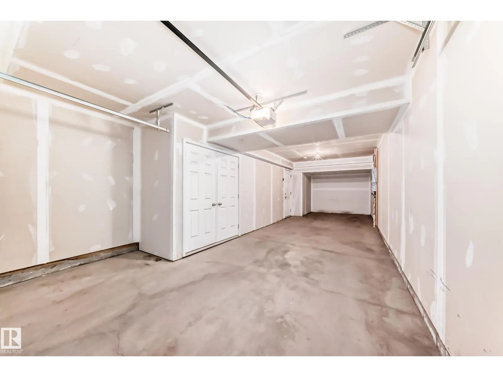 #89 2905 141 ST SW