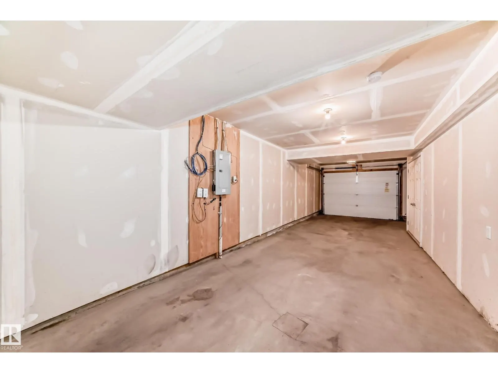 #89 2905 141 ST SW