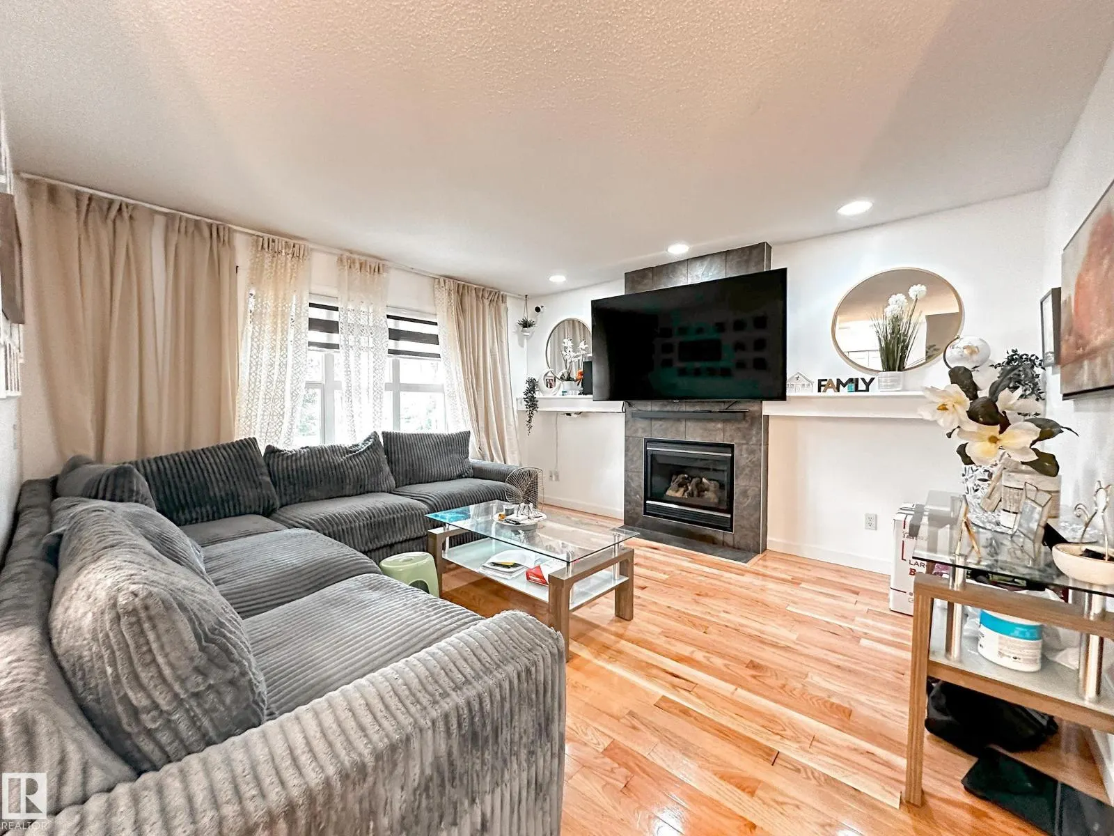223 61 ST SW