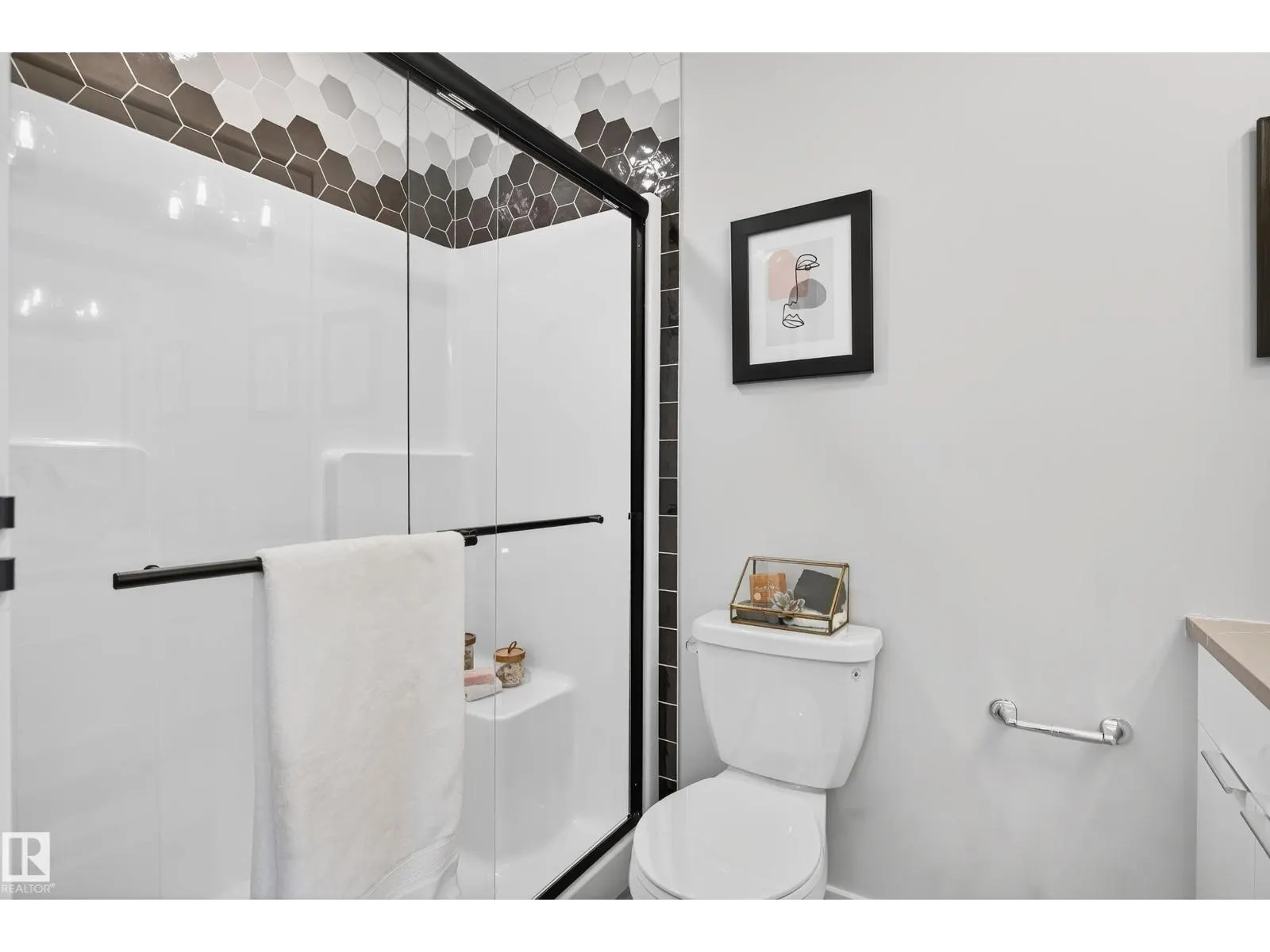17208 2 ST NW