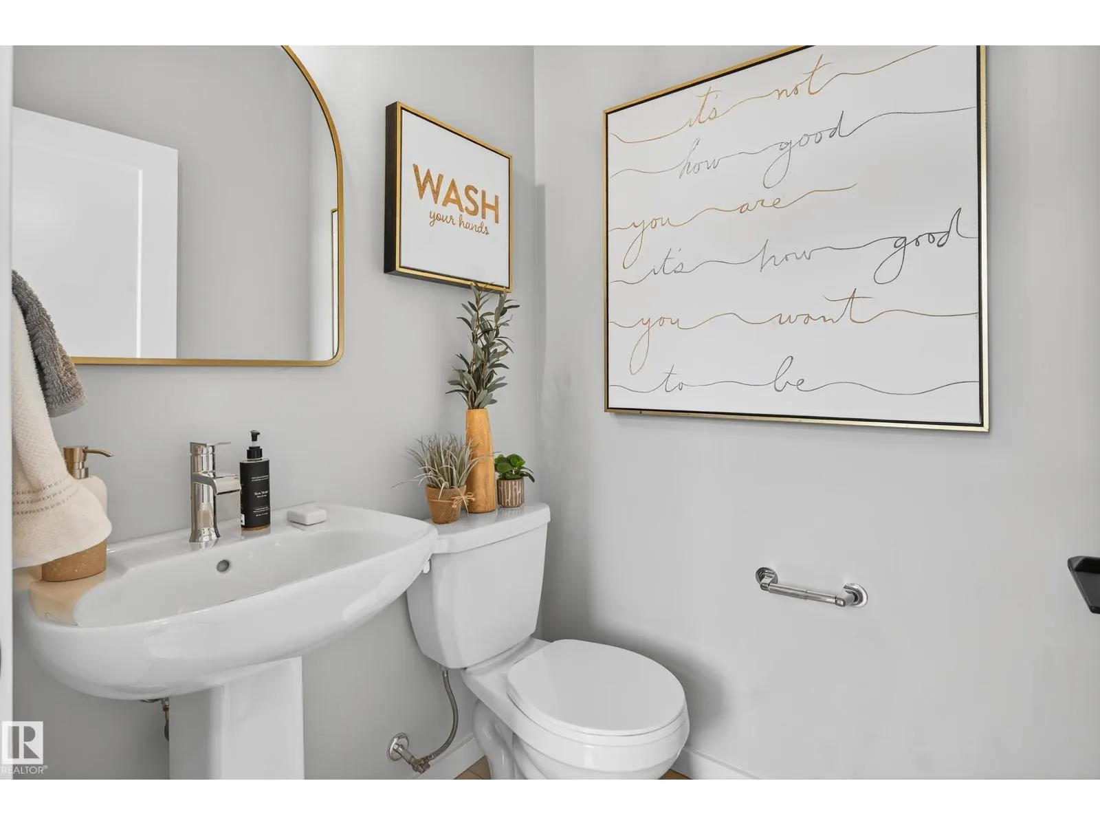 17208 2 ST NW