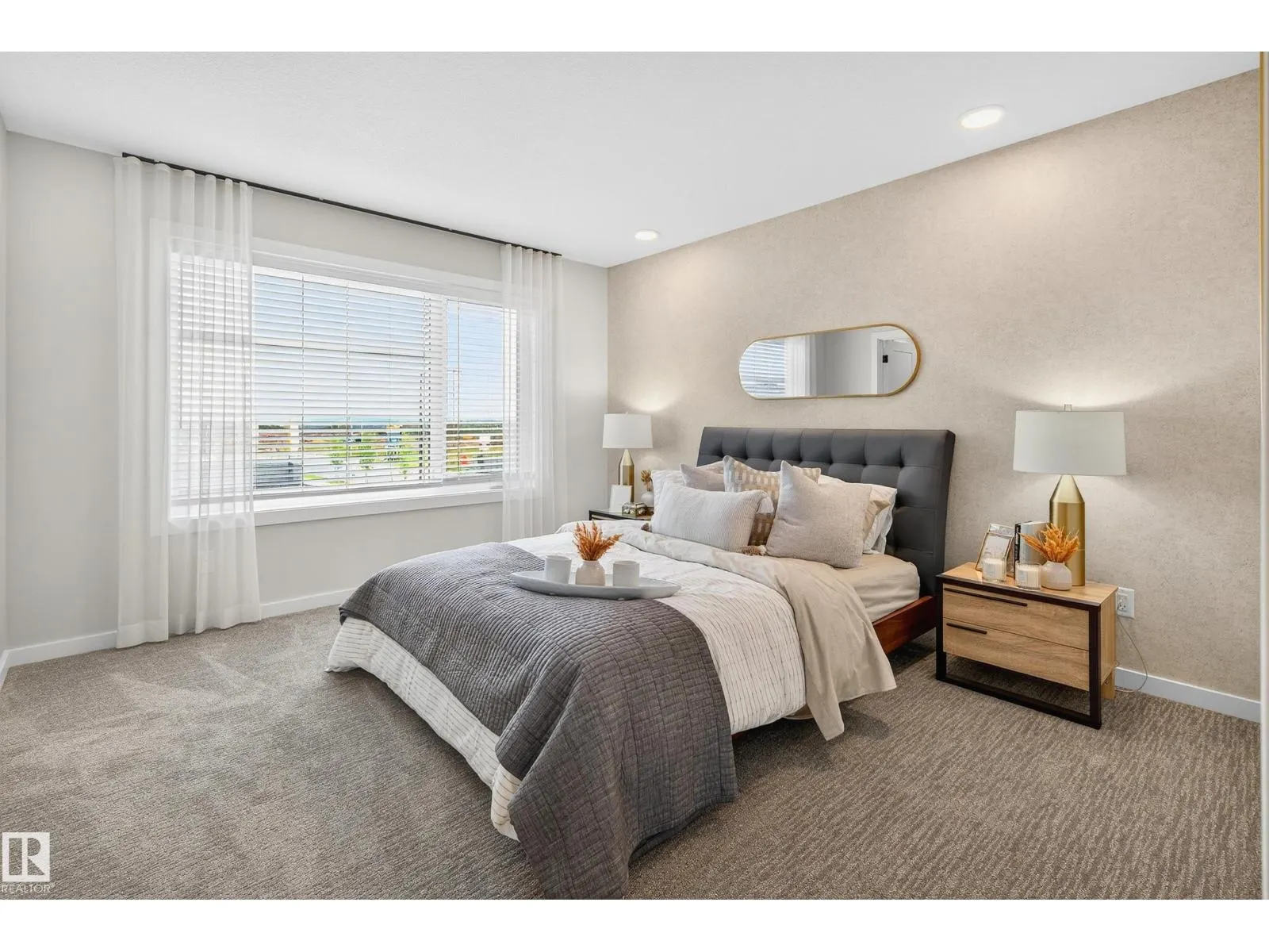 17208 2 ST NW