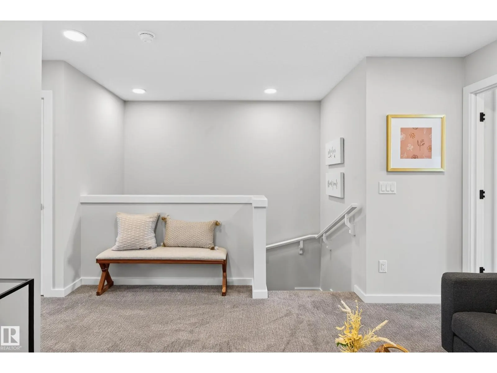 17208 2 ST NW