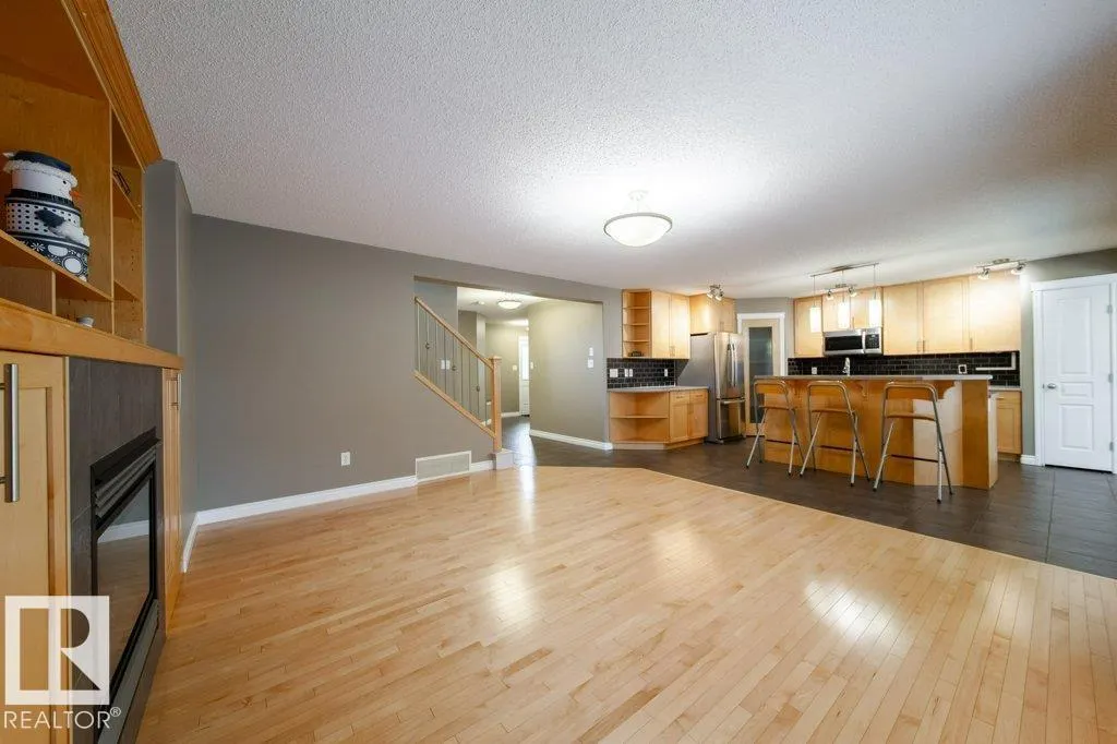 507 CRANDELL CT