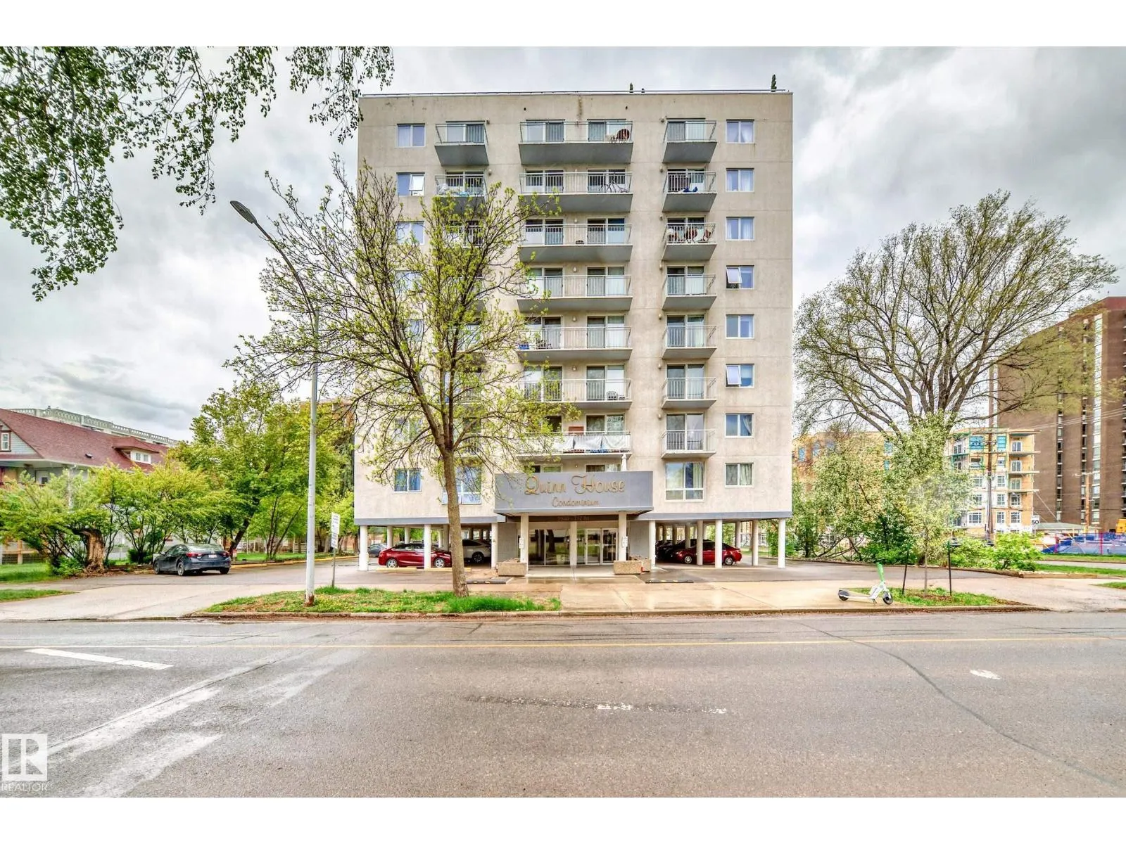 #504 9940 112 ST NW