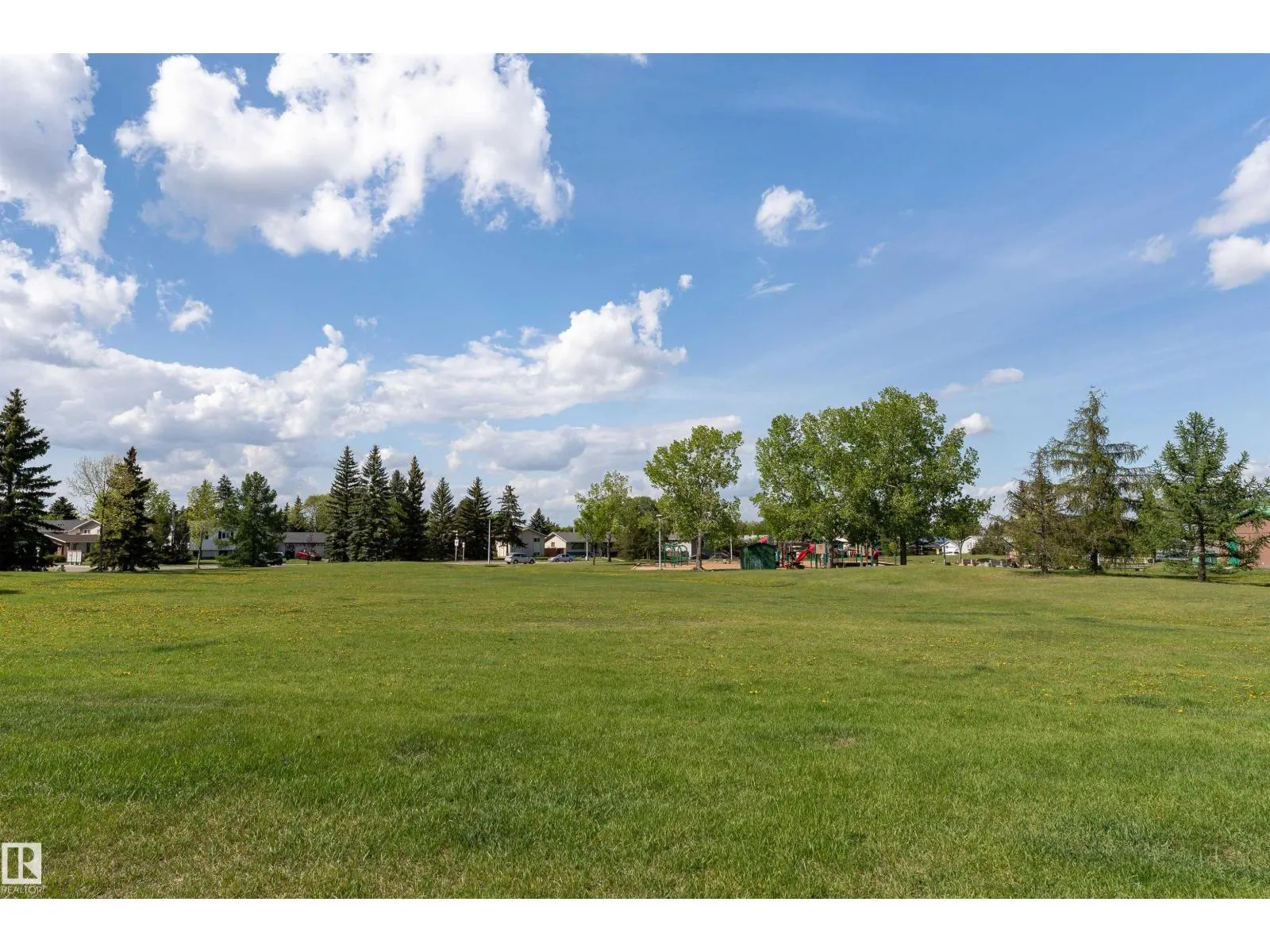 1244 Lakewood RD W NW NW
