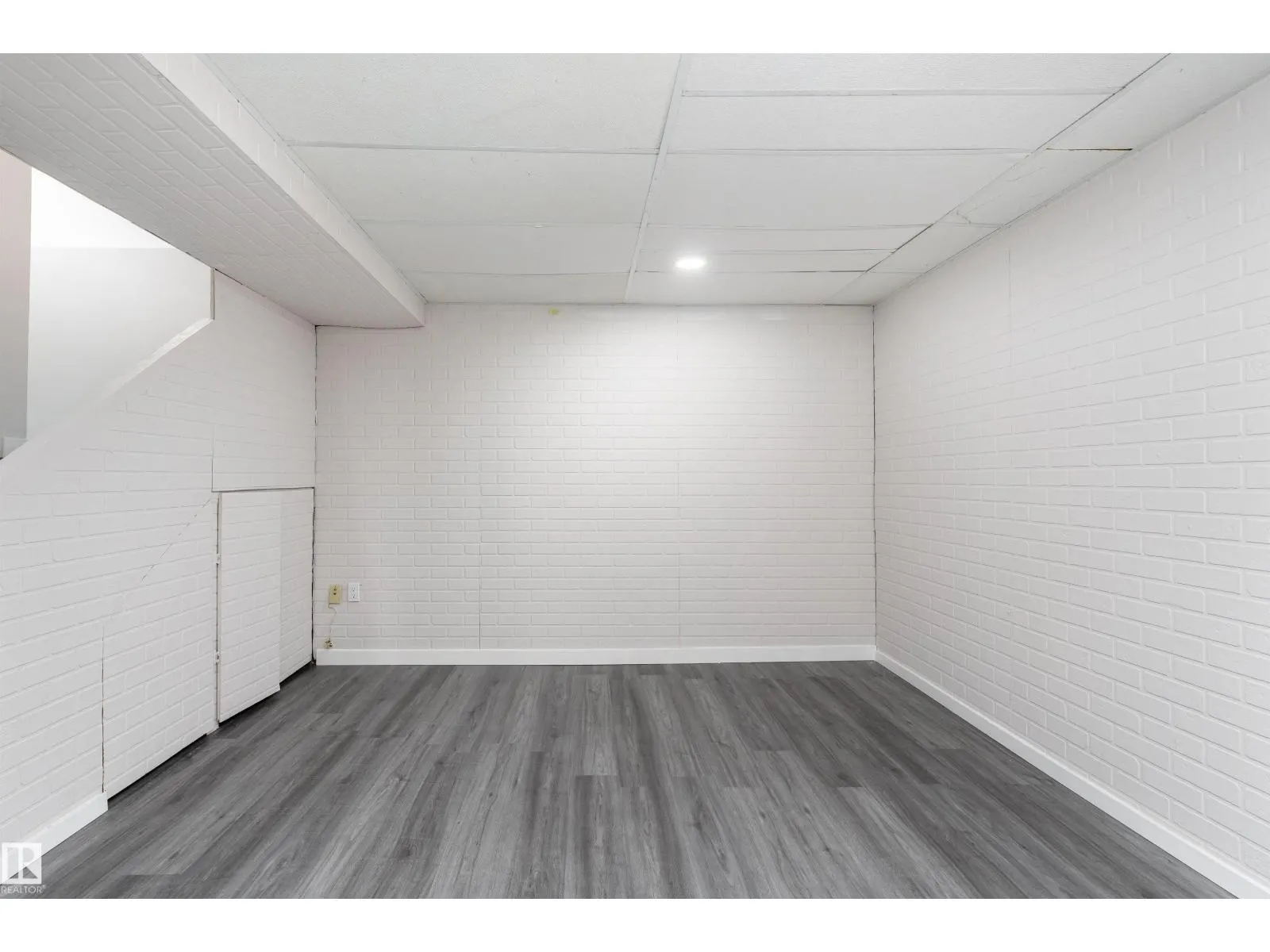 1244 Lakewood RD W NW NW