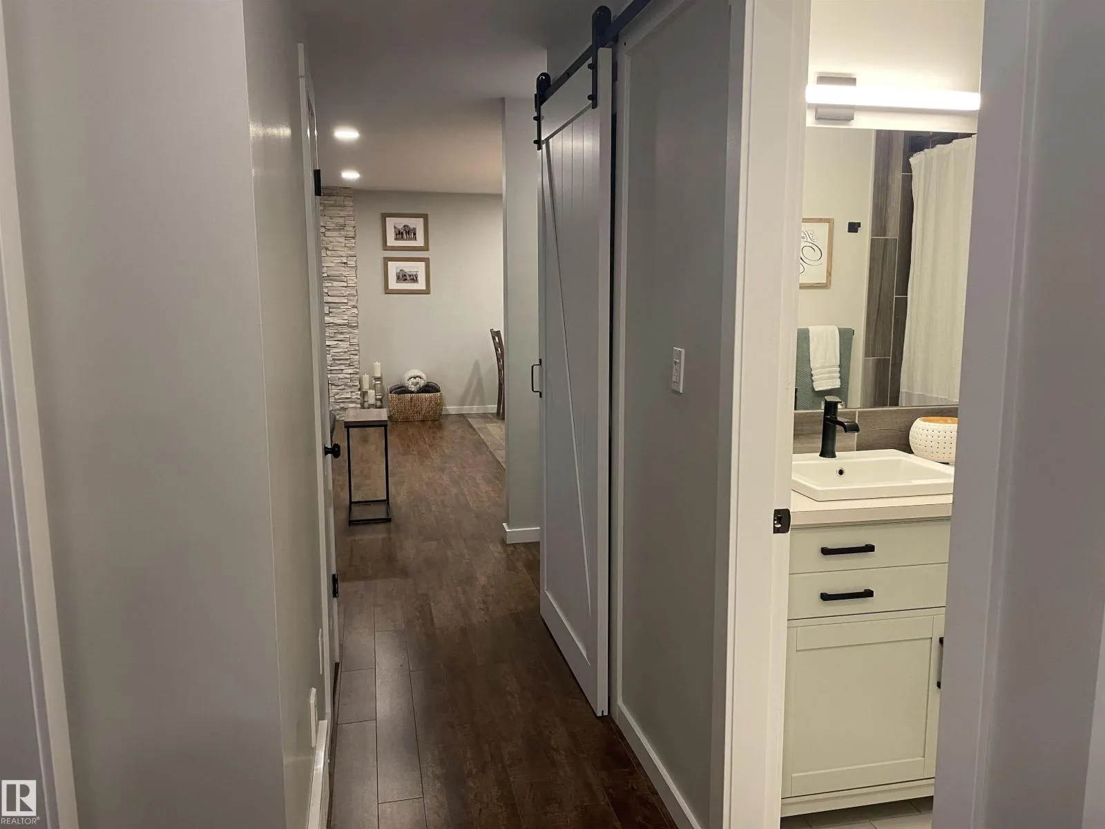 20 Capri Rd