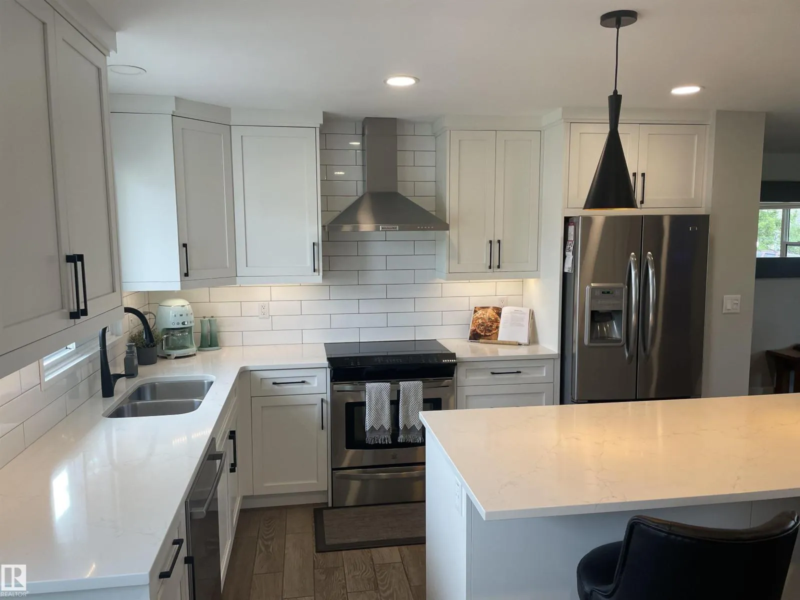 20 Capri Rd