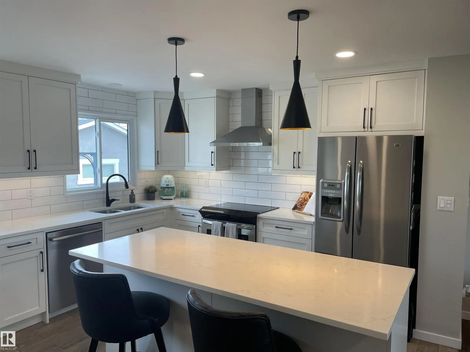 20 Capri Rd