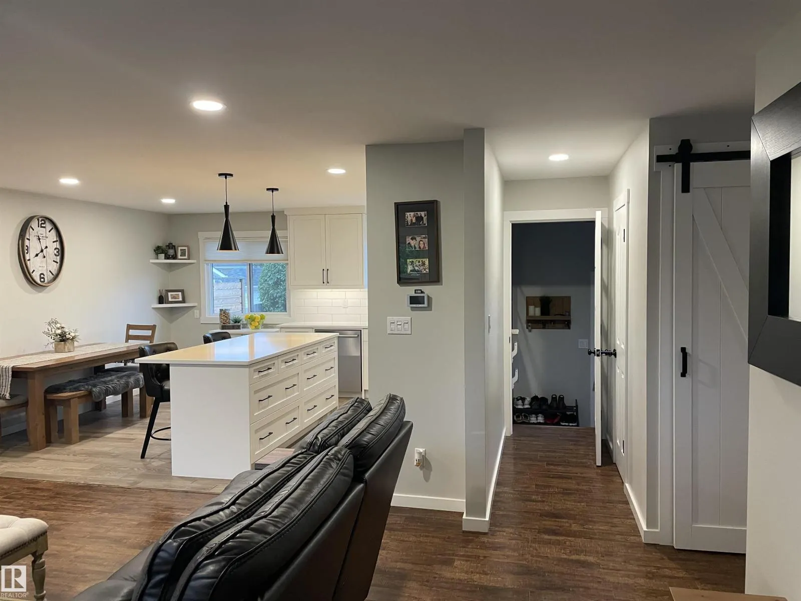 20 Capri Rd