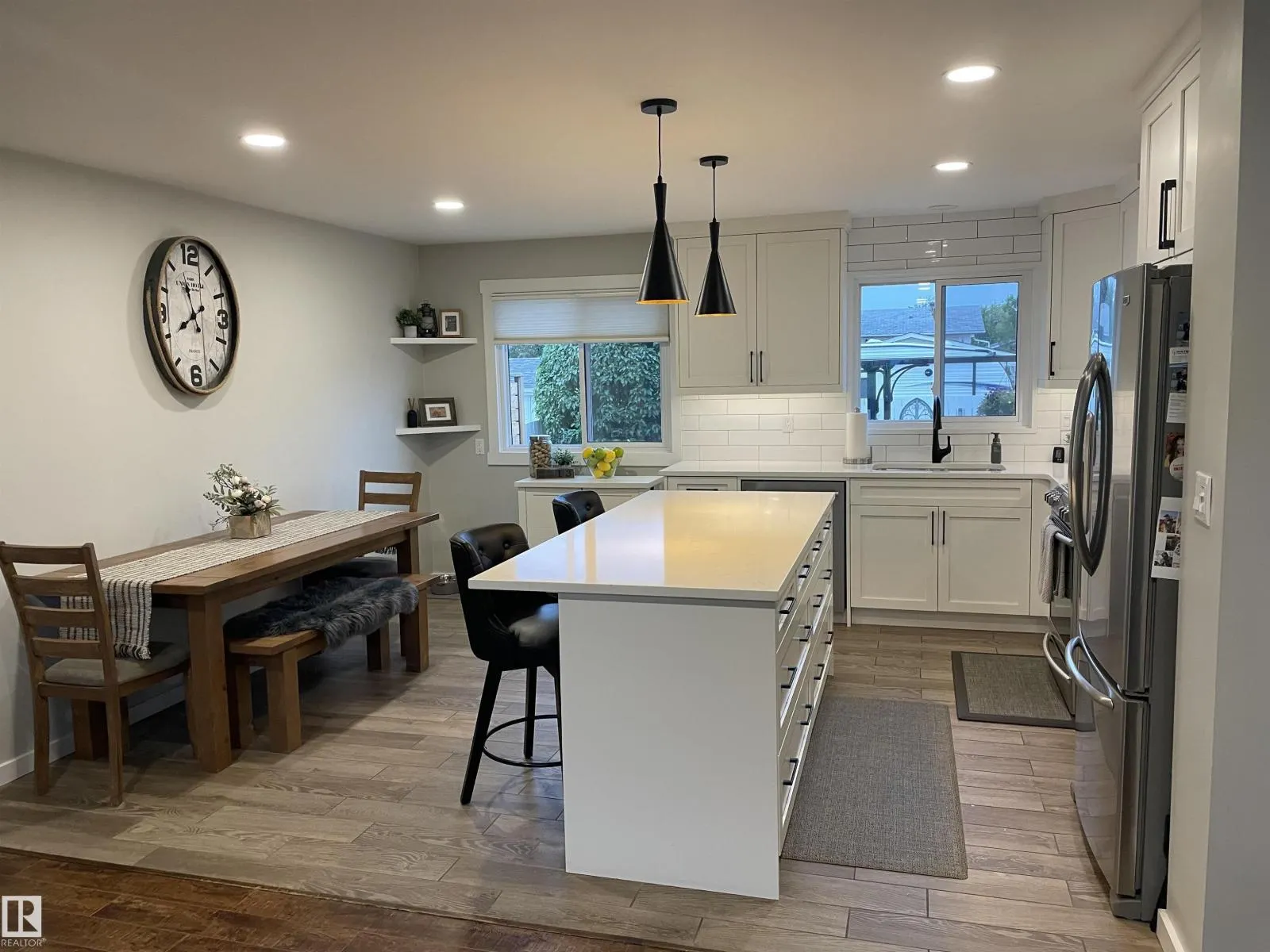 20 Capri Rd