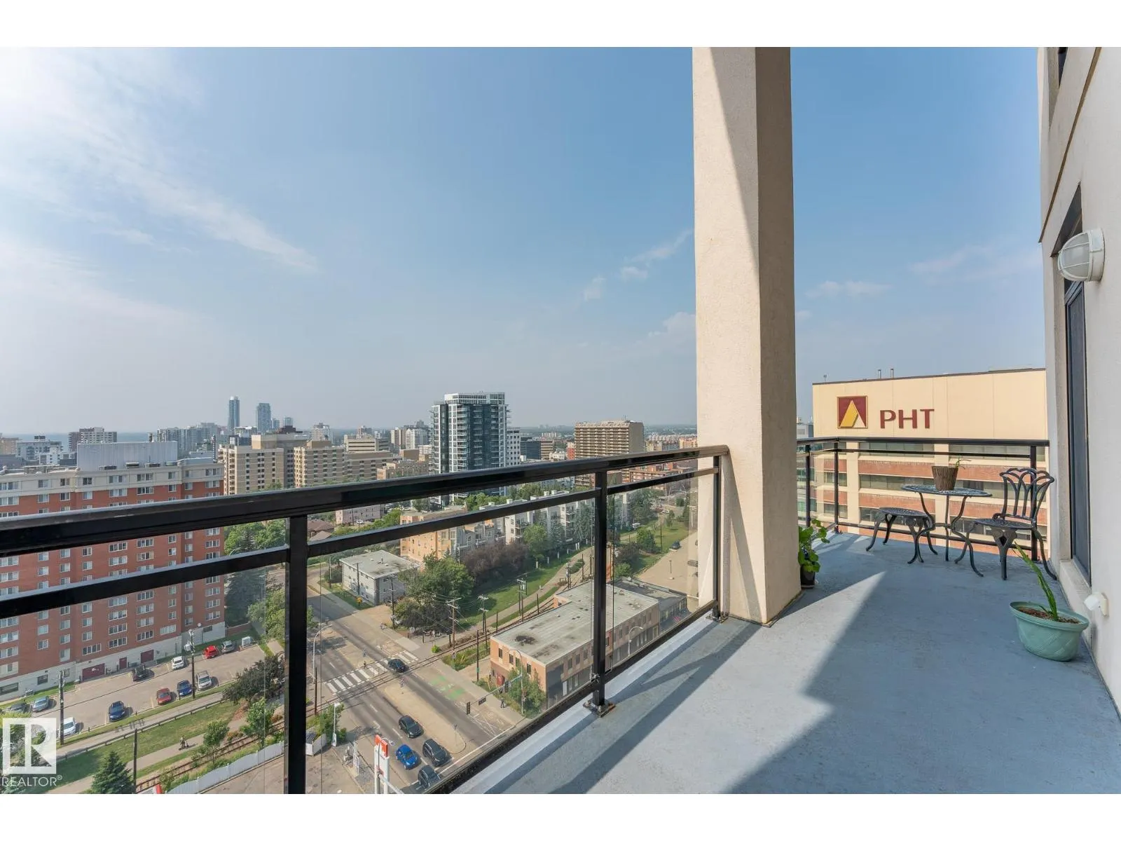 #PH04/1804 9939 109 ST NW