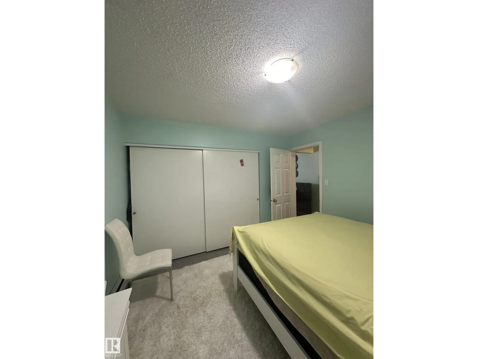 #6 10640 111 ST NW